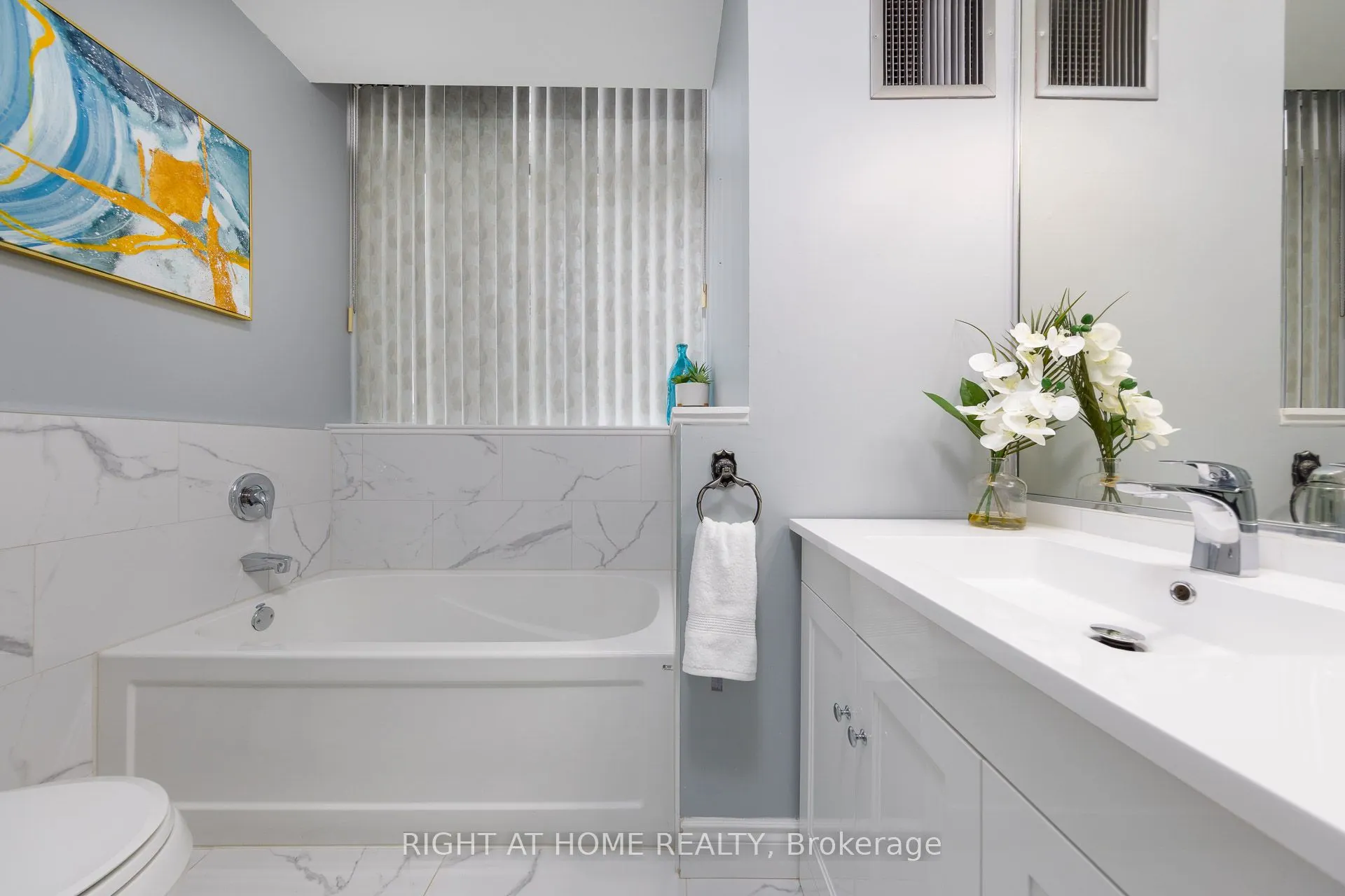 1276 Maple Crossing Boulevard, #111