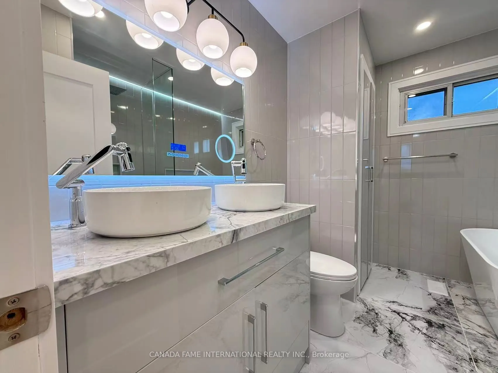 16 Rexdale Boulevard, #52