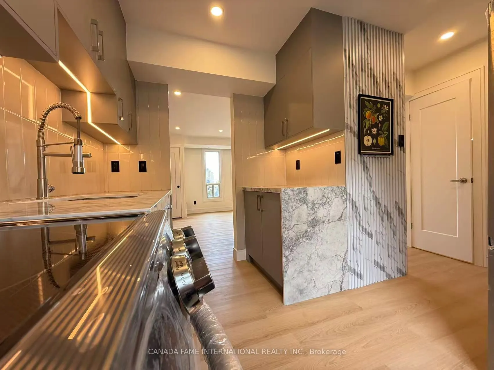 16 Rexdale Boulevard, #52