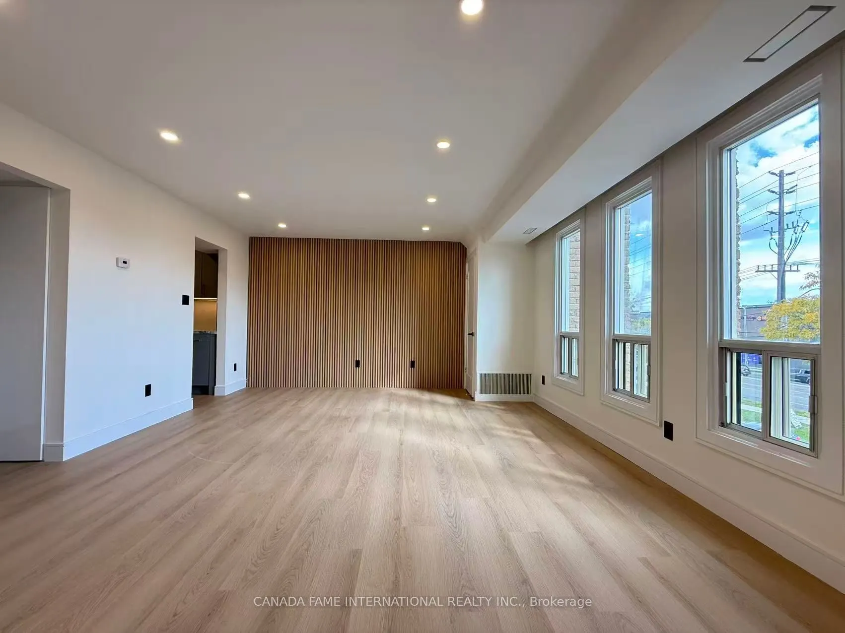 16 Rexdale Boulevard, #52