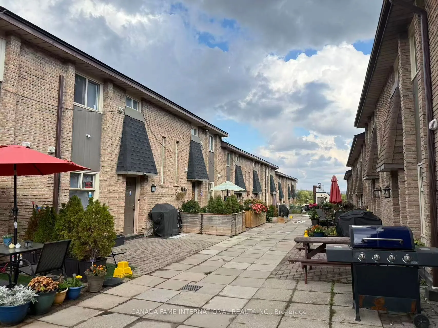 16 Rexdale Boulevard, #52