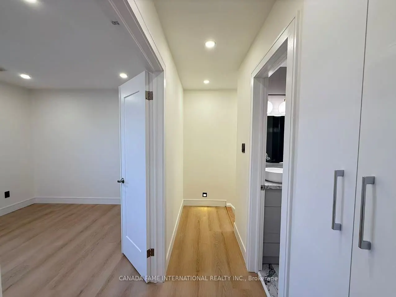 16 Rexdale Boulevard, #52