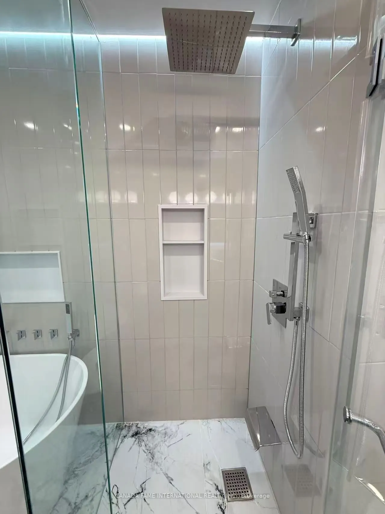 16 Rexdale Boulevard, #52