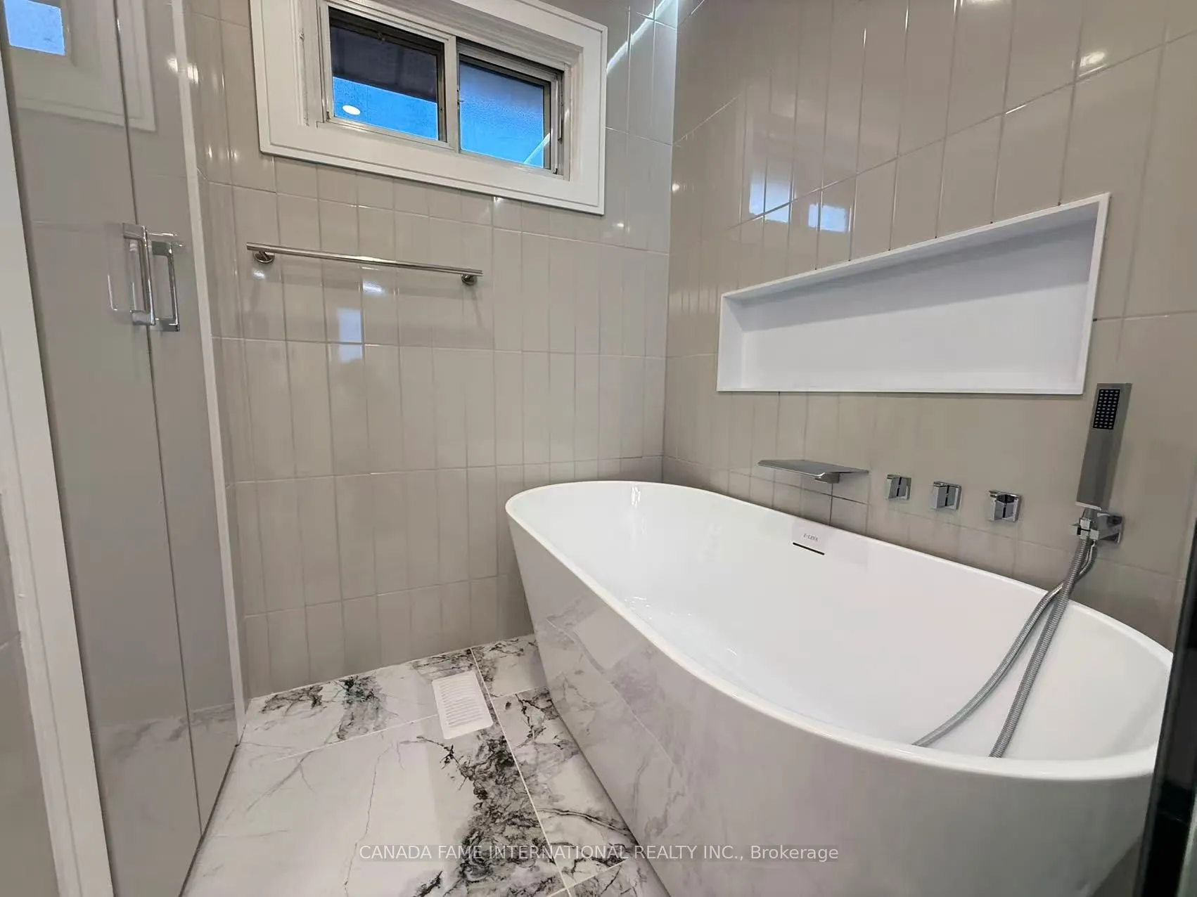 16 Rexdale Boulevard, #52