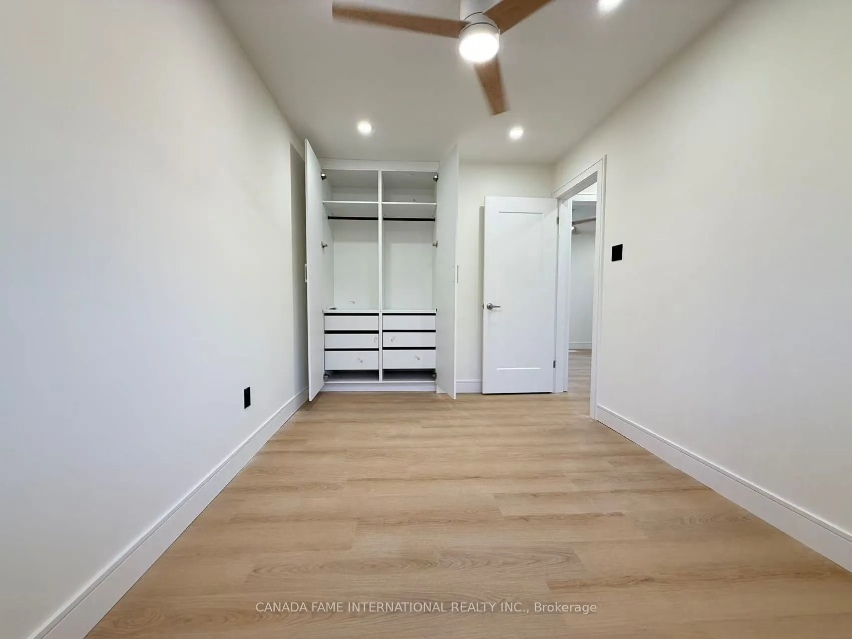 16 Rexdale Boulevard, #52