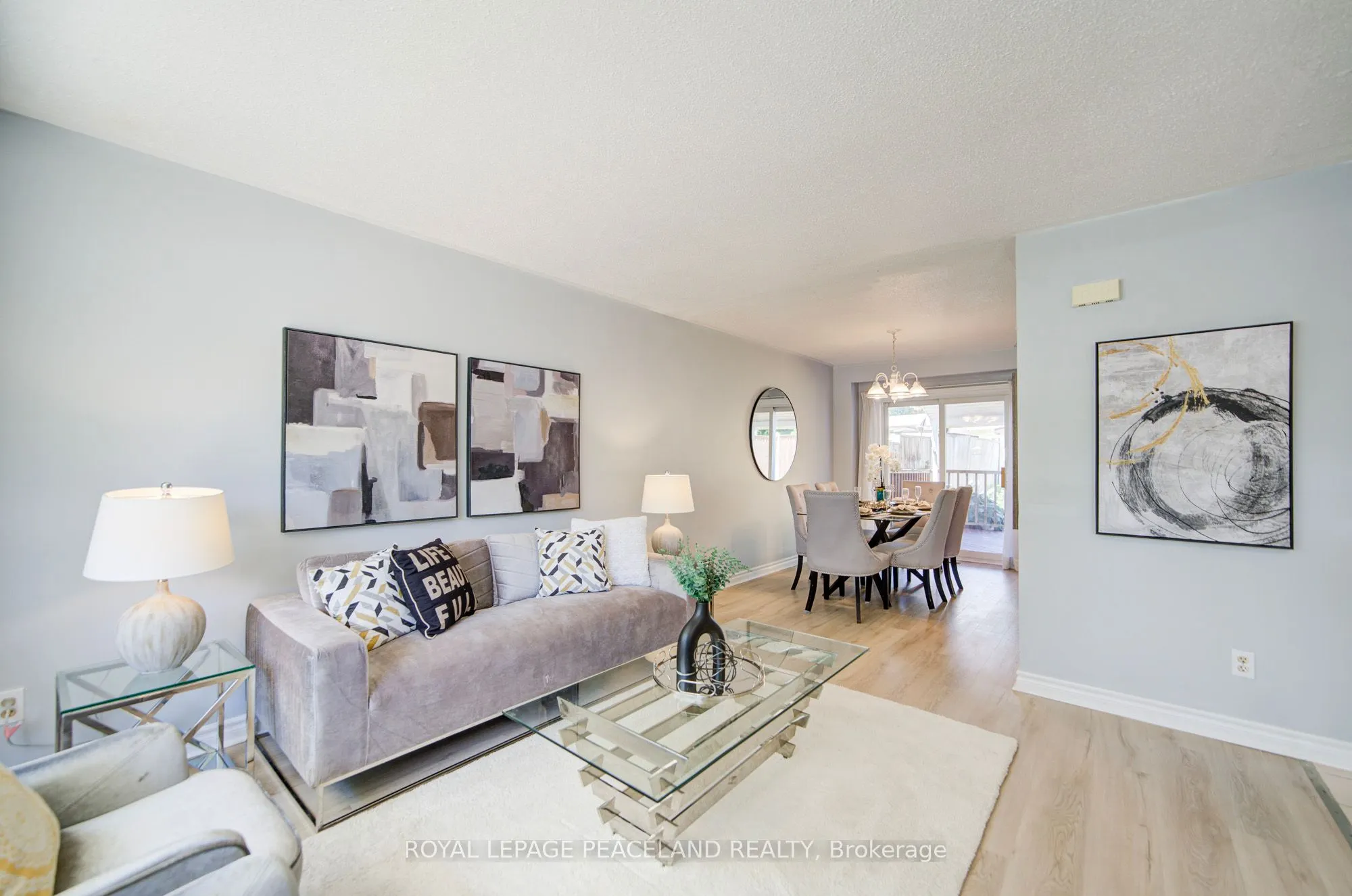 718 Eaglemount Crescent