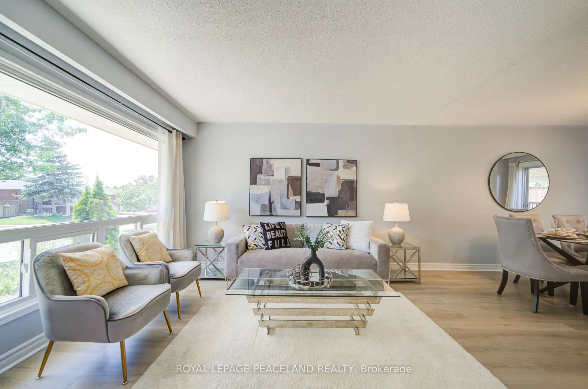 718 Eaglemount Crescent