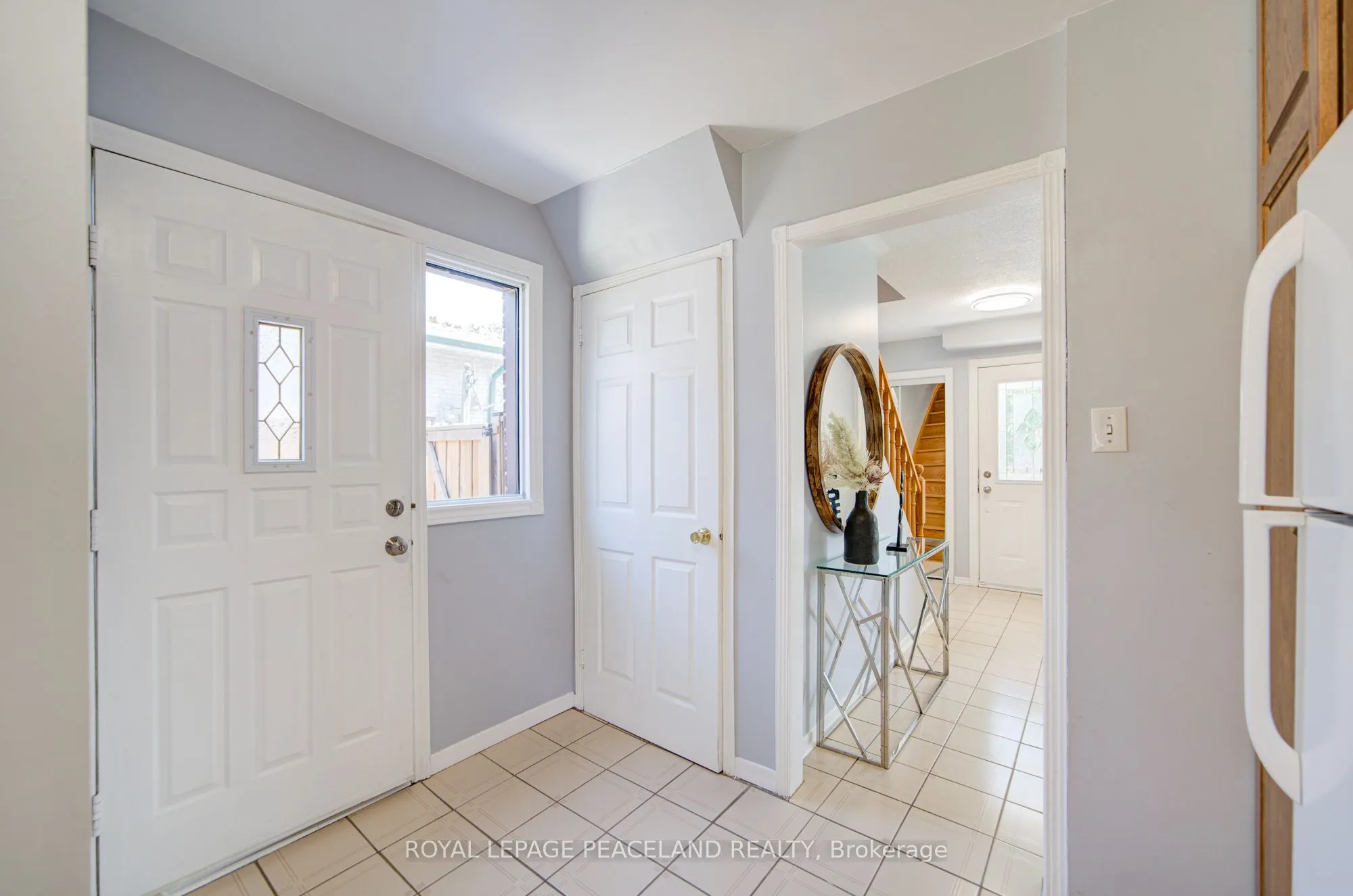 718 Eaglemount Crescent