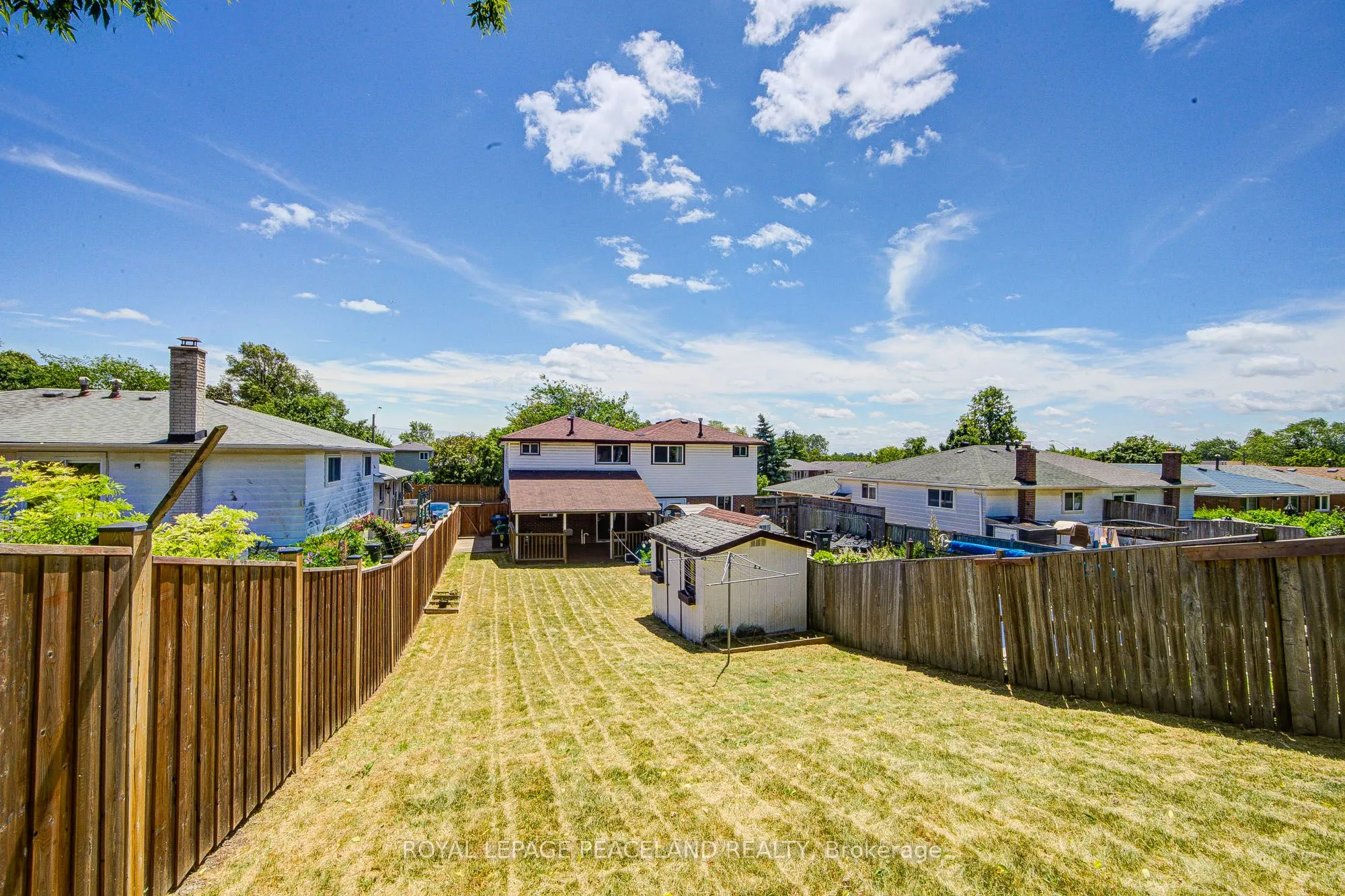 718 Eaglemount Crescent