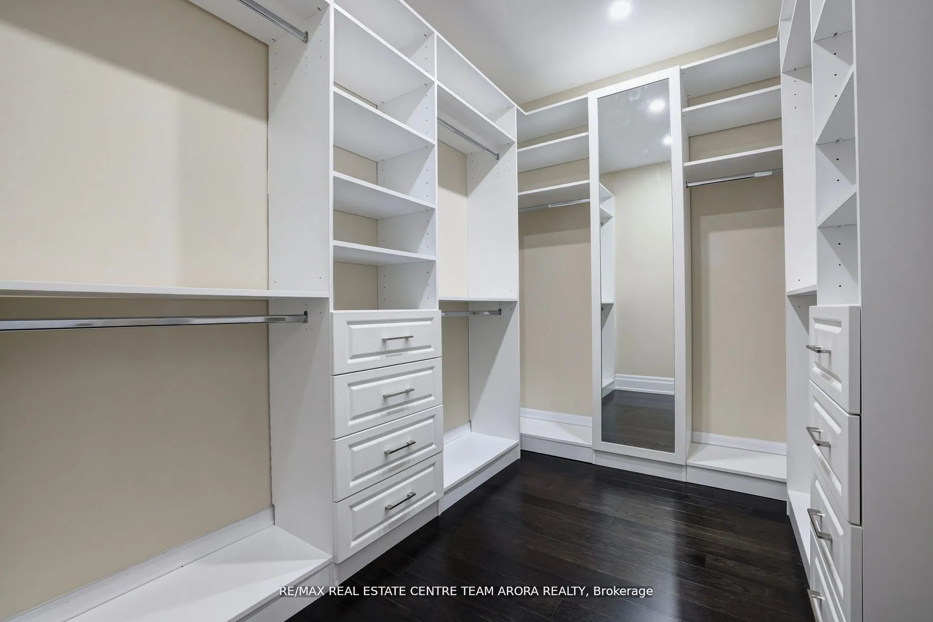 5 Walkercleave Drive