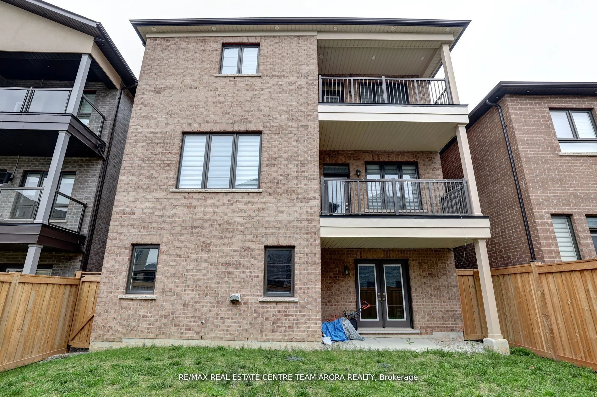 5 Walkercleave Drive