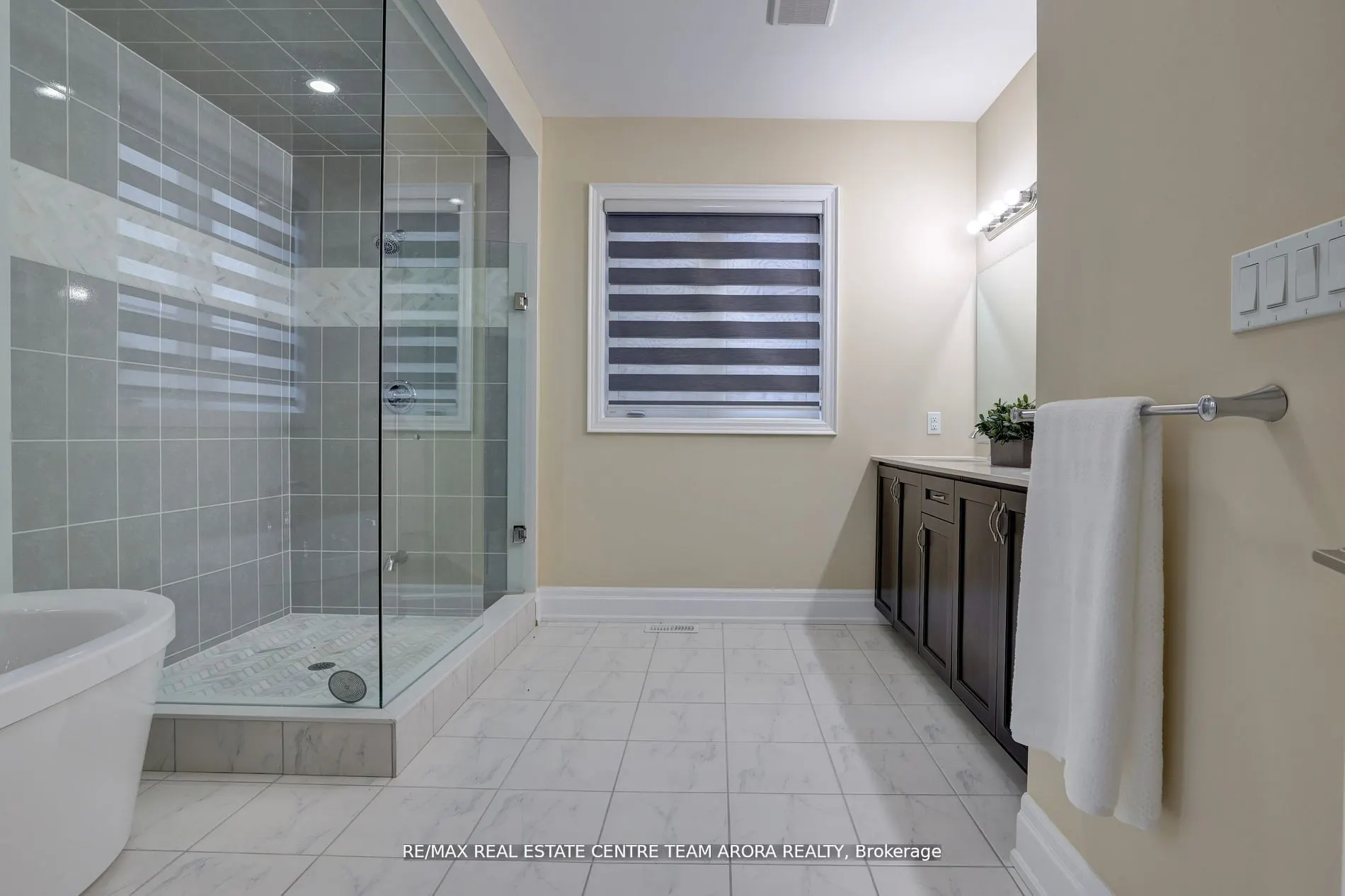 5 Walkercleave Drive