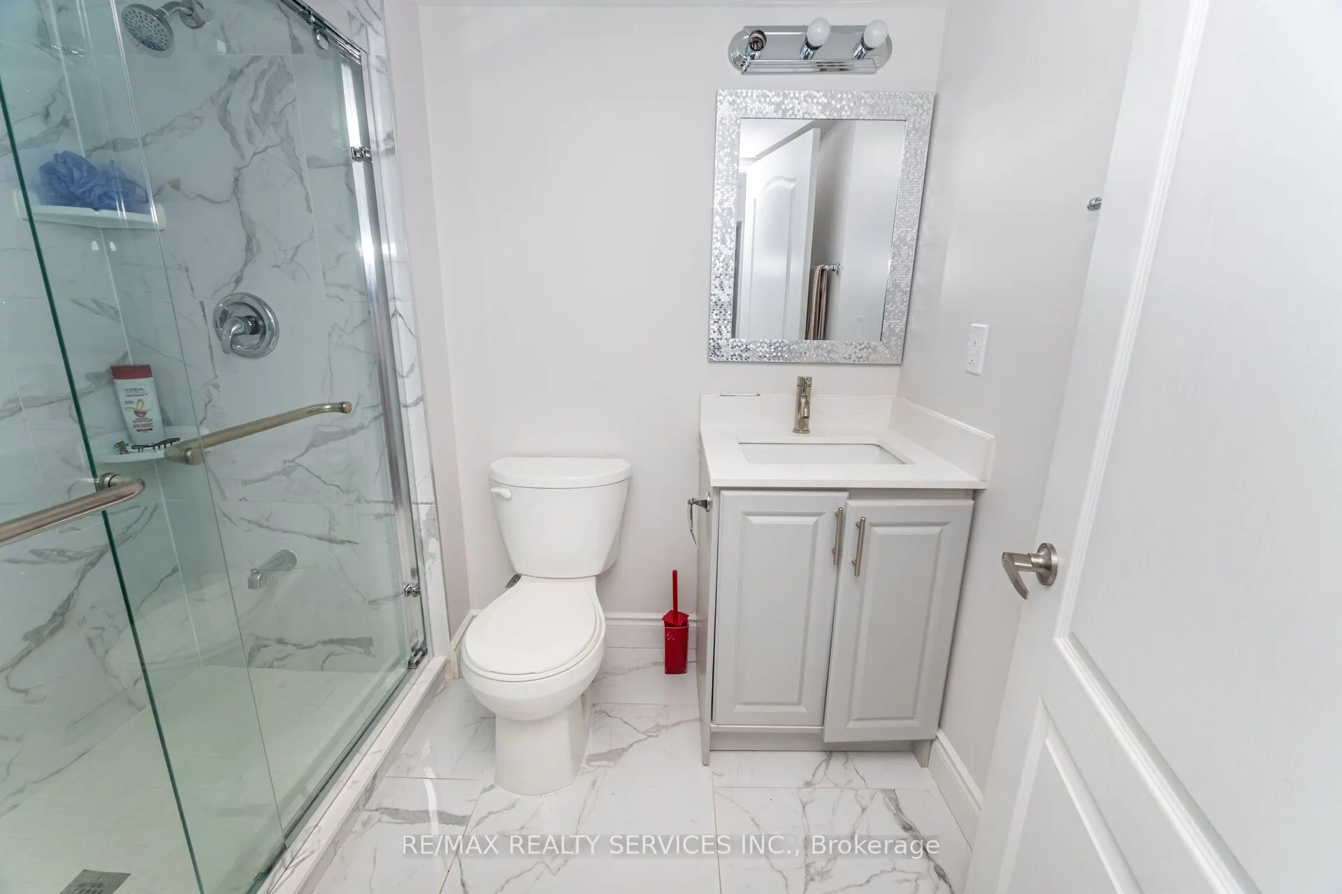 7 Blue Diamond Drive