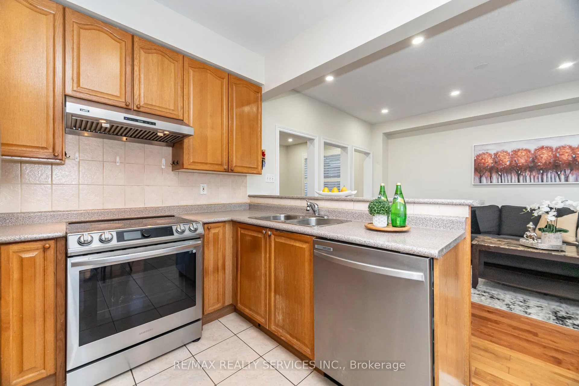 7 Blue Diamond Drive