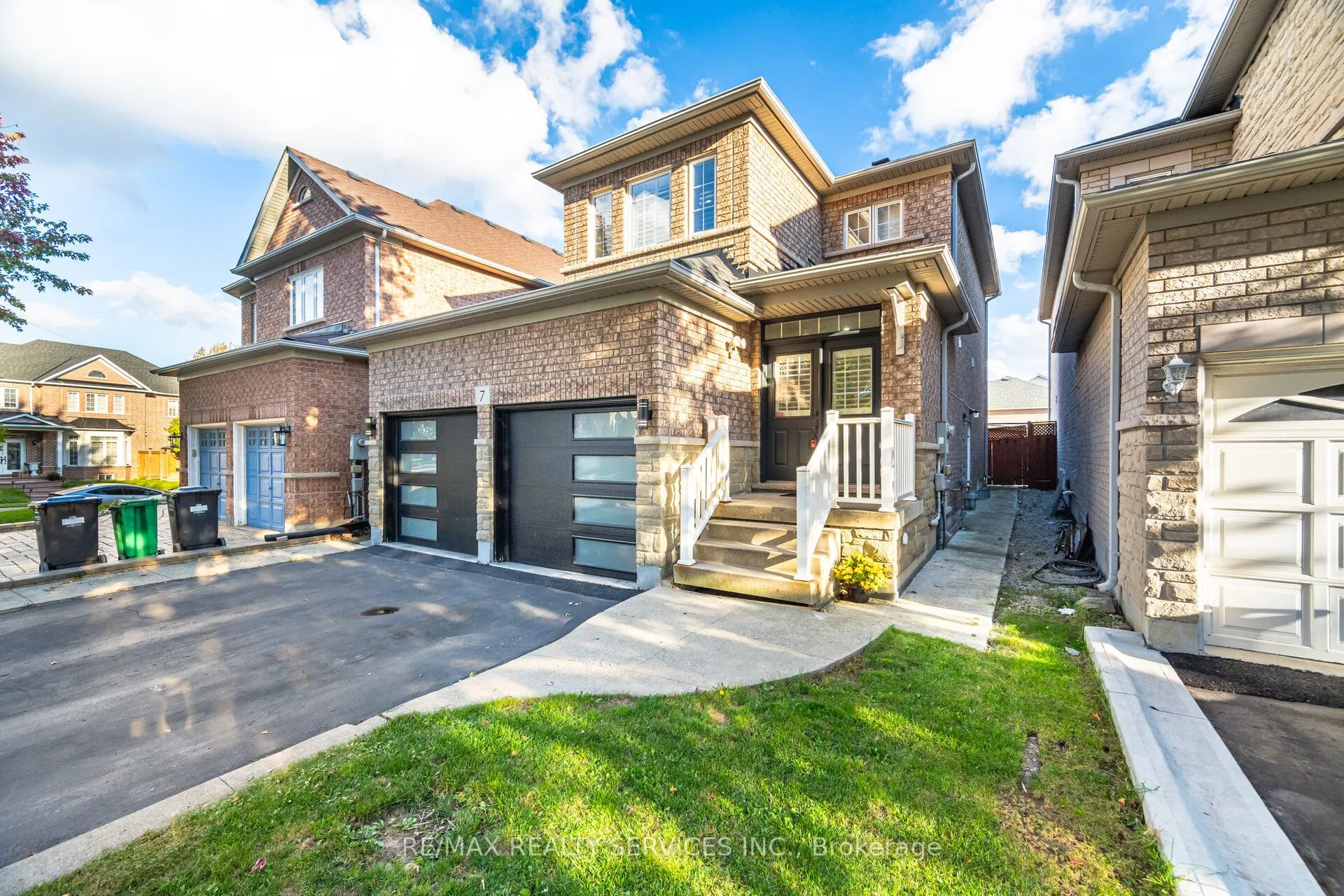 7 Blue Diamond Drive