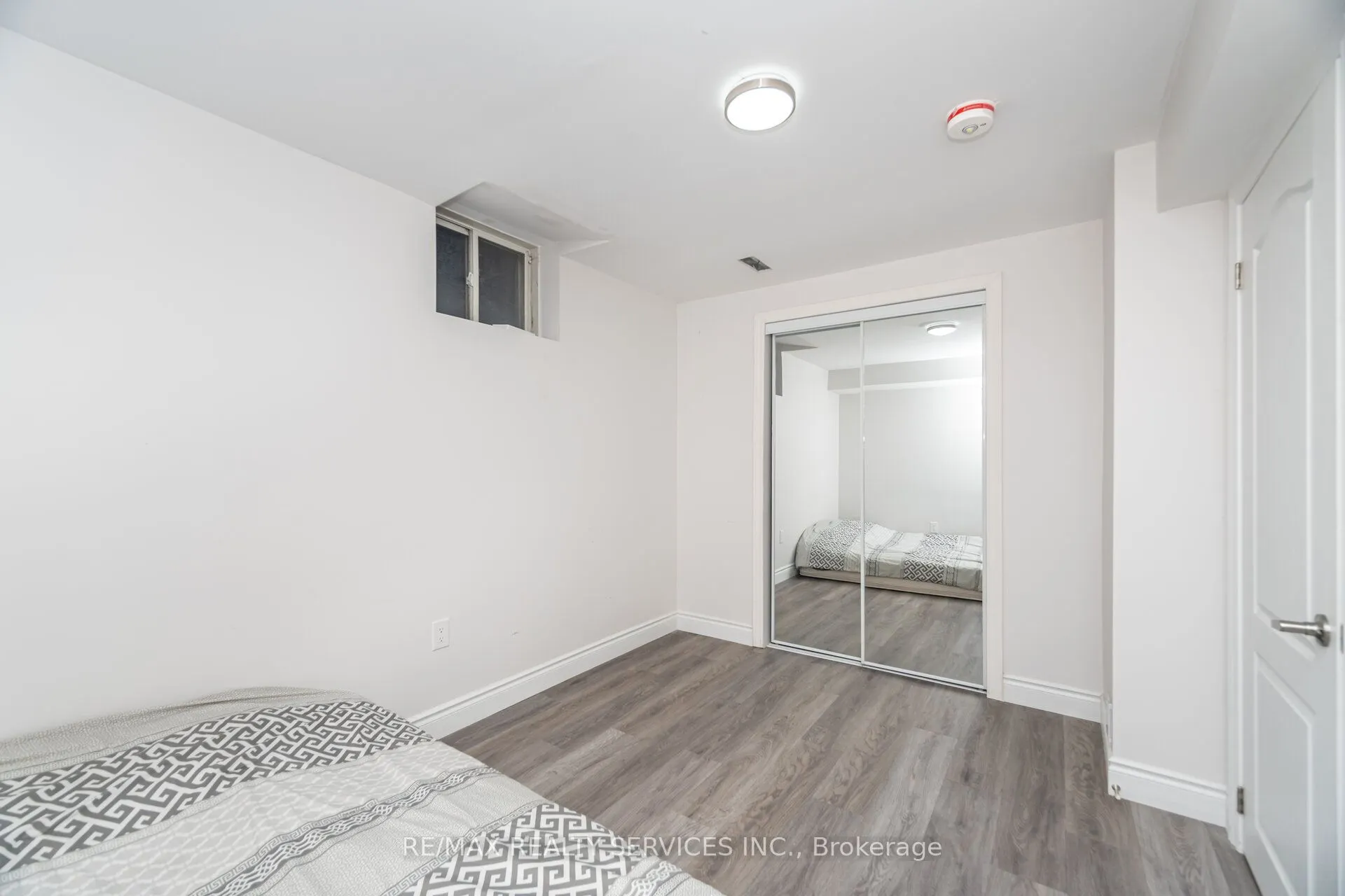 7 Blue Diamond Drive