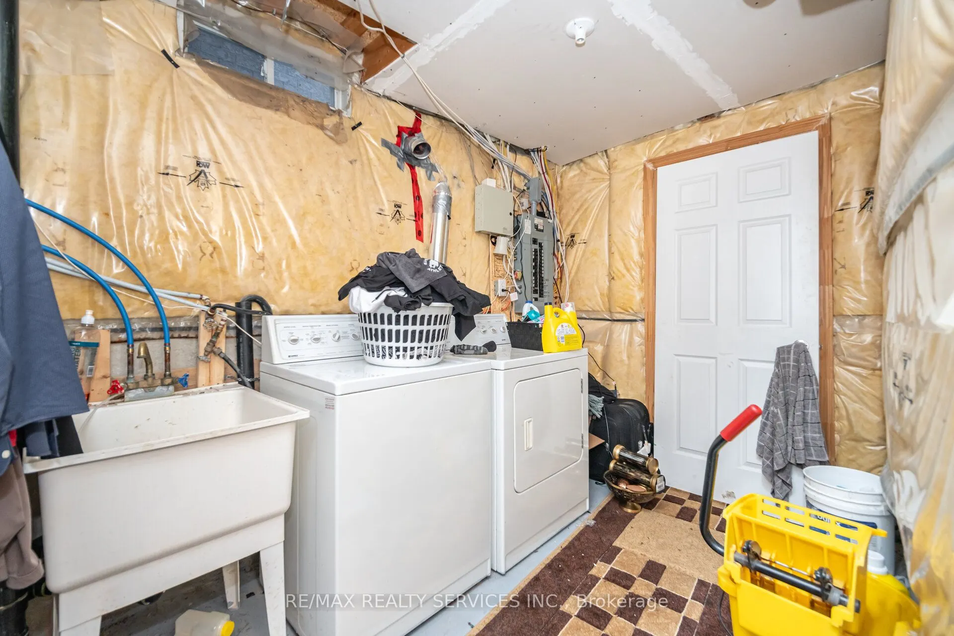 7 Blue Diamond Drive