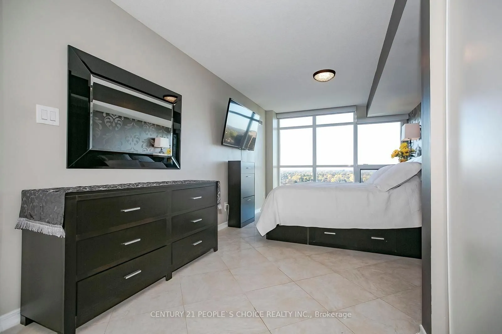 9 George Street, #1512