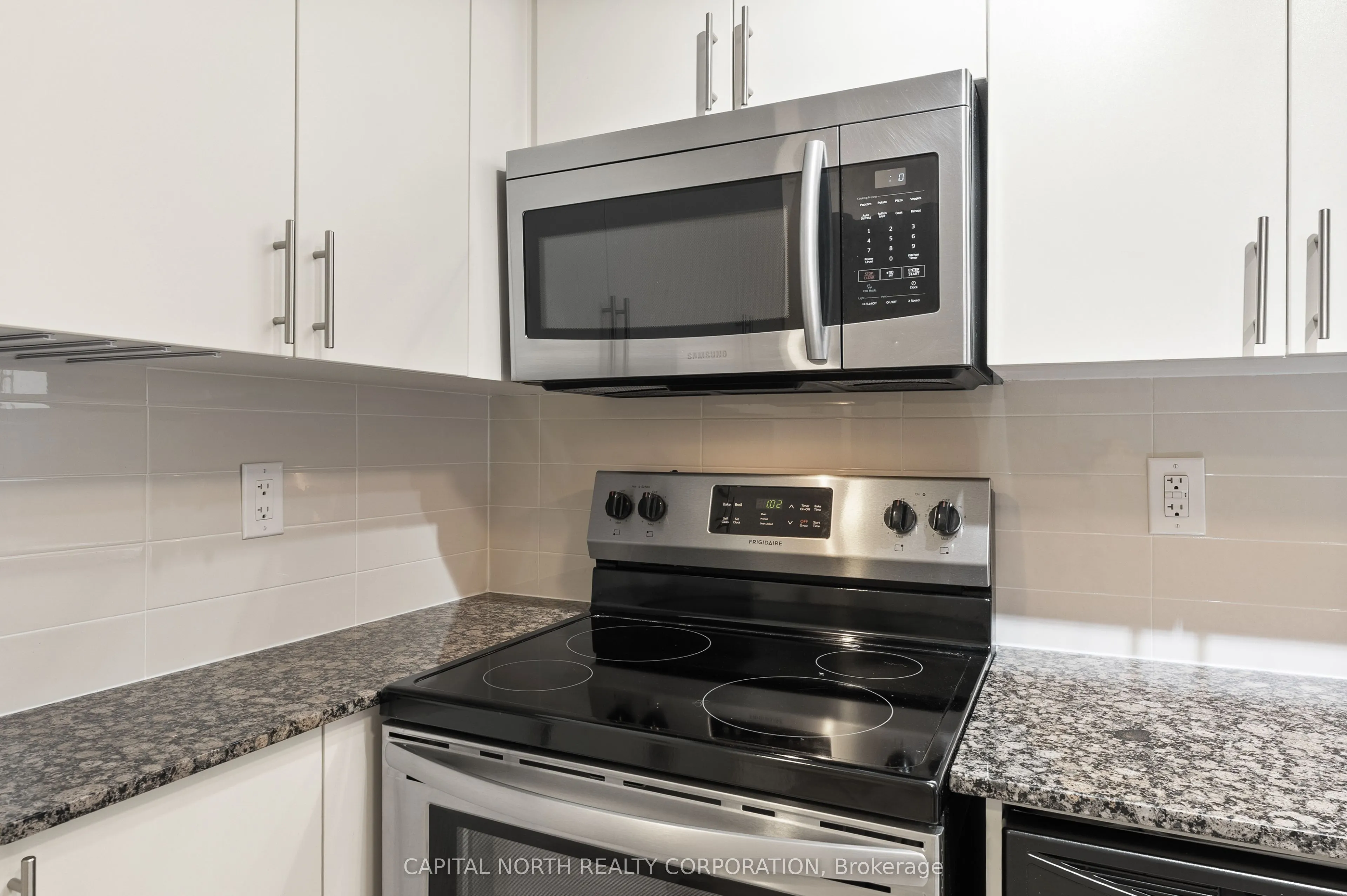 3091 Dufferin Street, #433