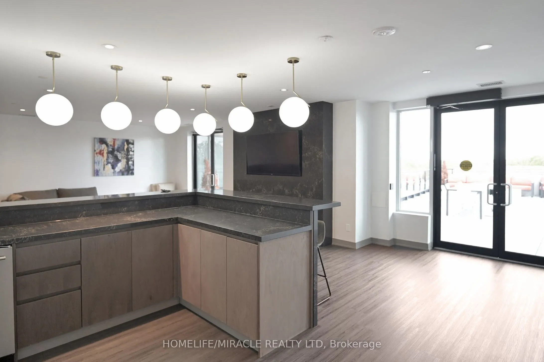 8010 Derry Road, #604