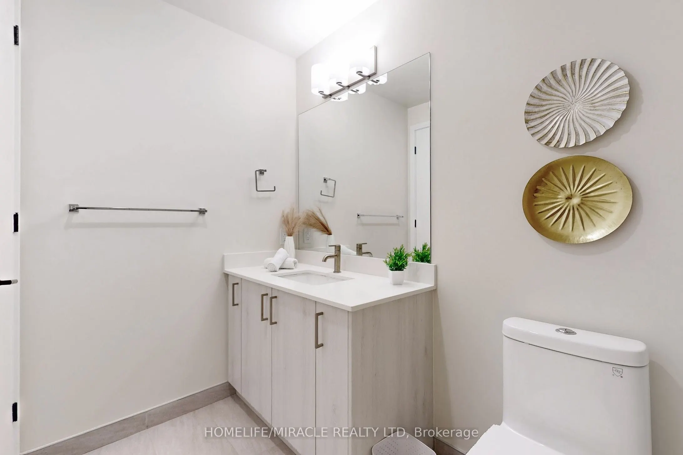 8010 Derry Road, #604