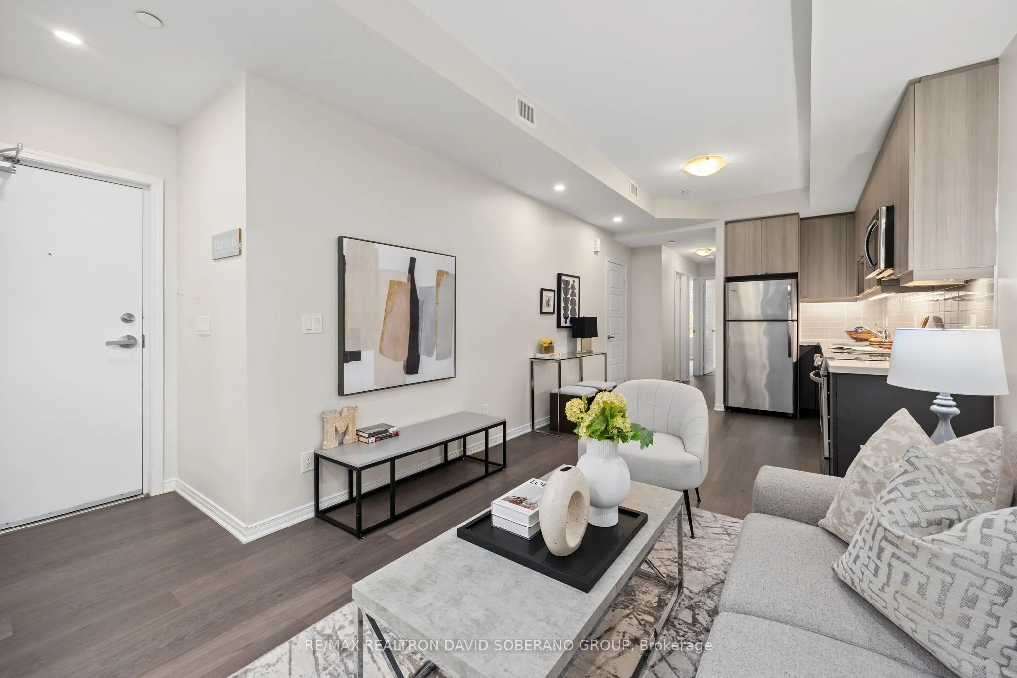 1120 Briar Hill Avenue, #202