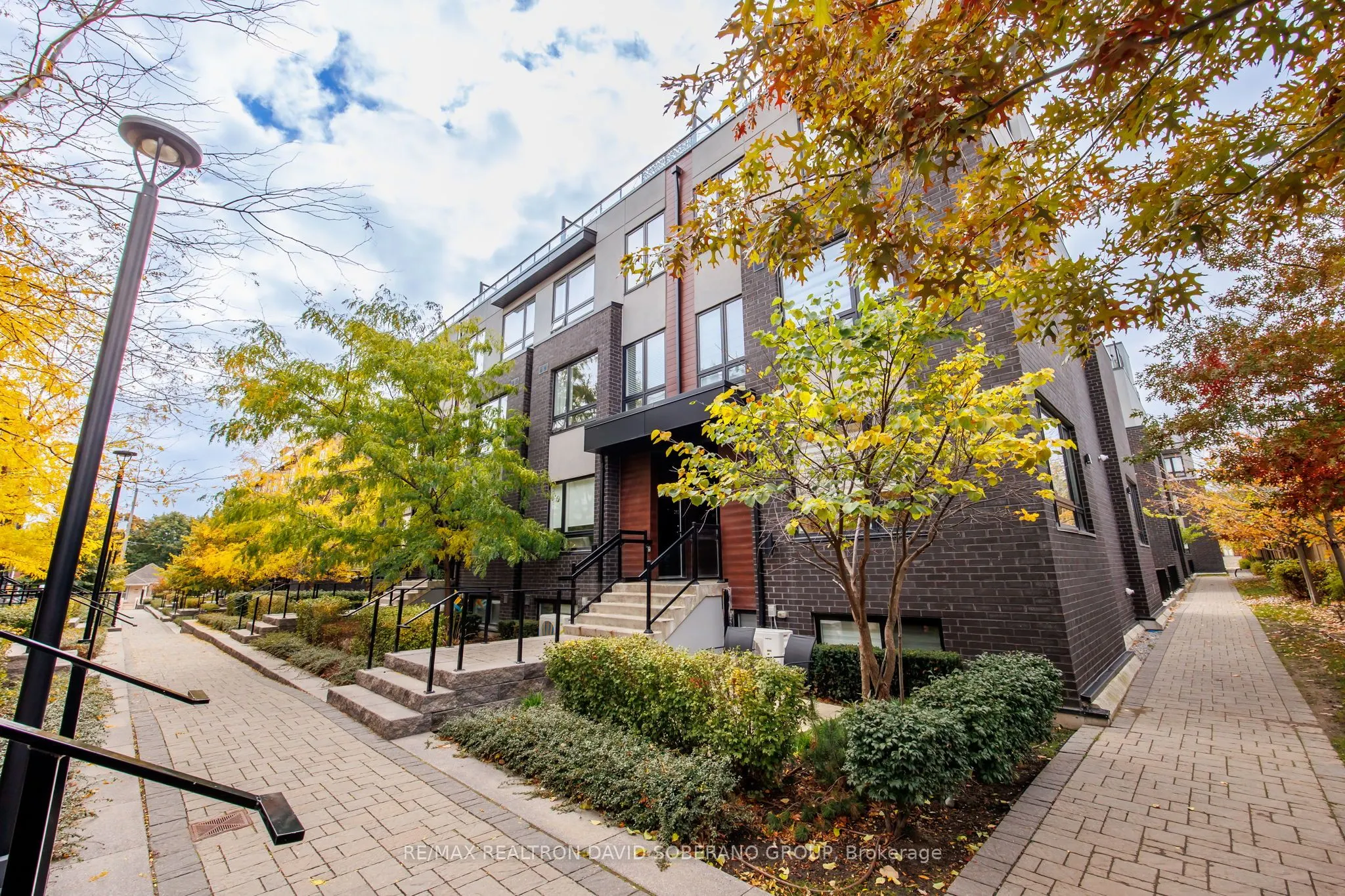 1120 Briar Hill Avenue, #202