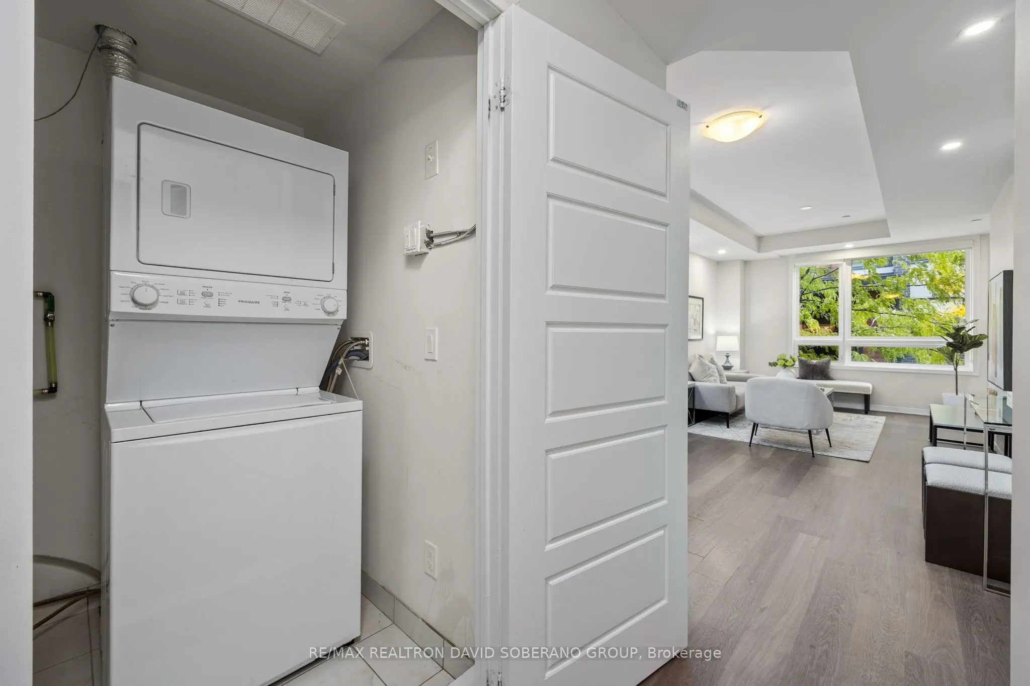 1120 Briar Hill Avenue, #202