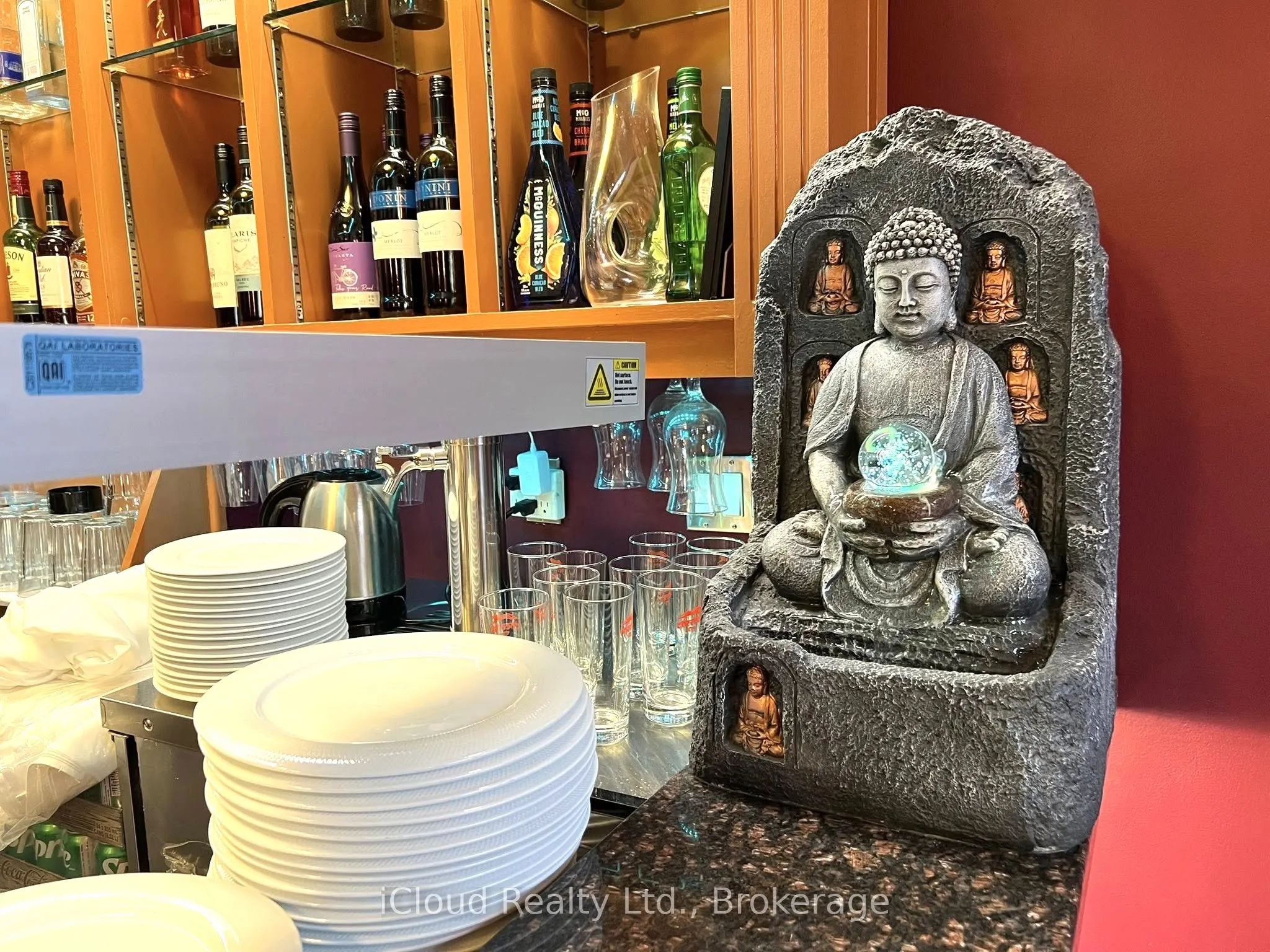 231 Lakeshore Road E