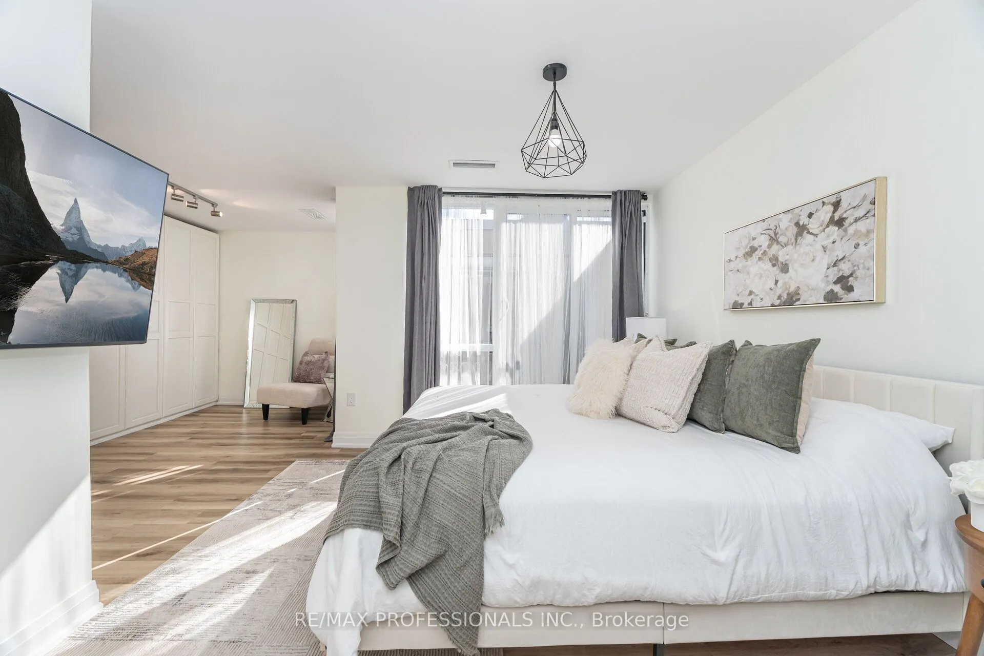 364 The East Mall, #326