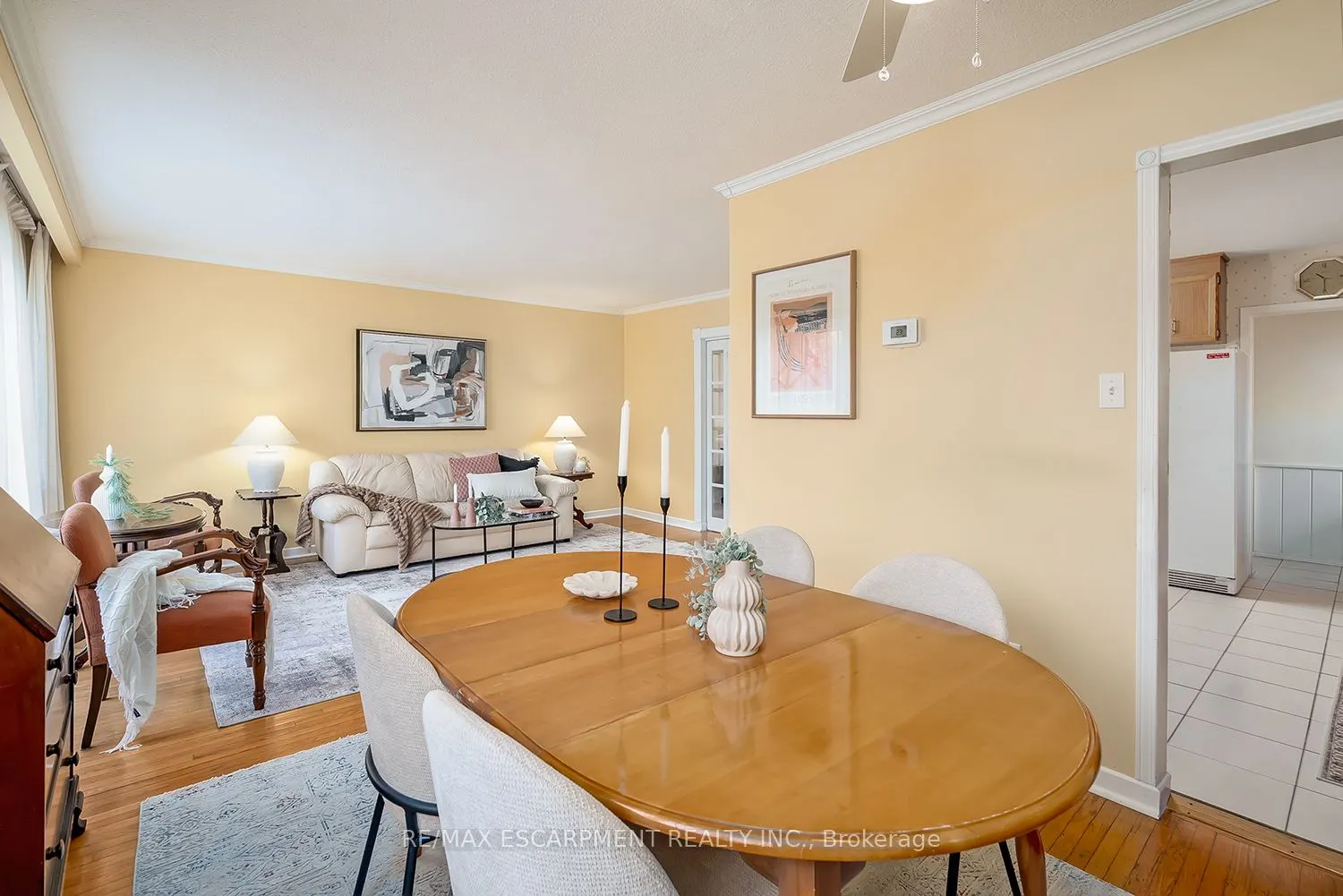 652 Ardleigh Crescent