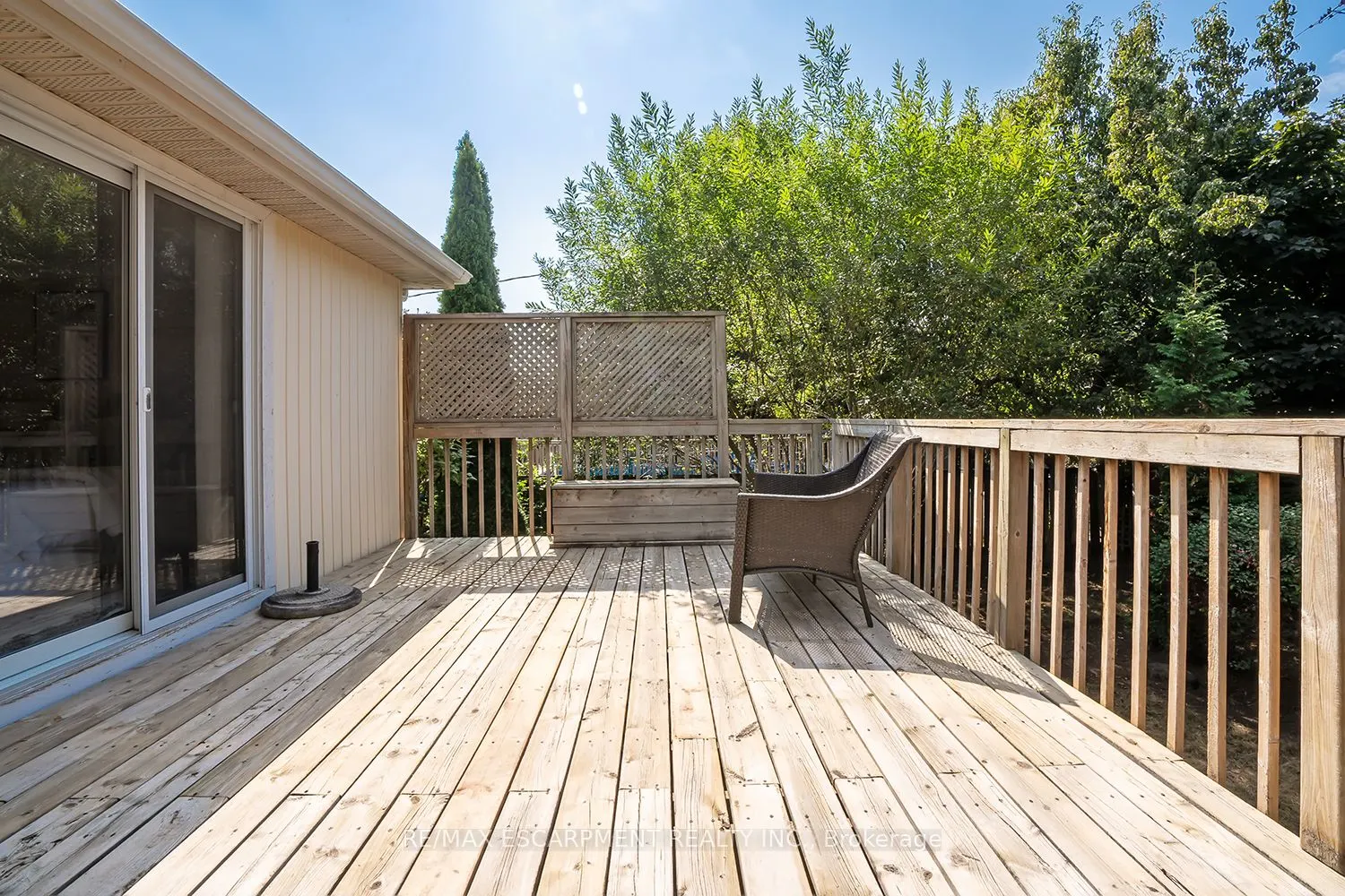 652 Ardleigh Crescent