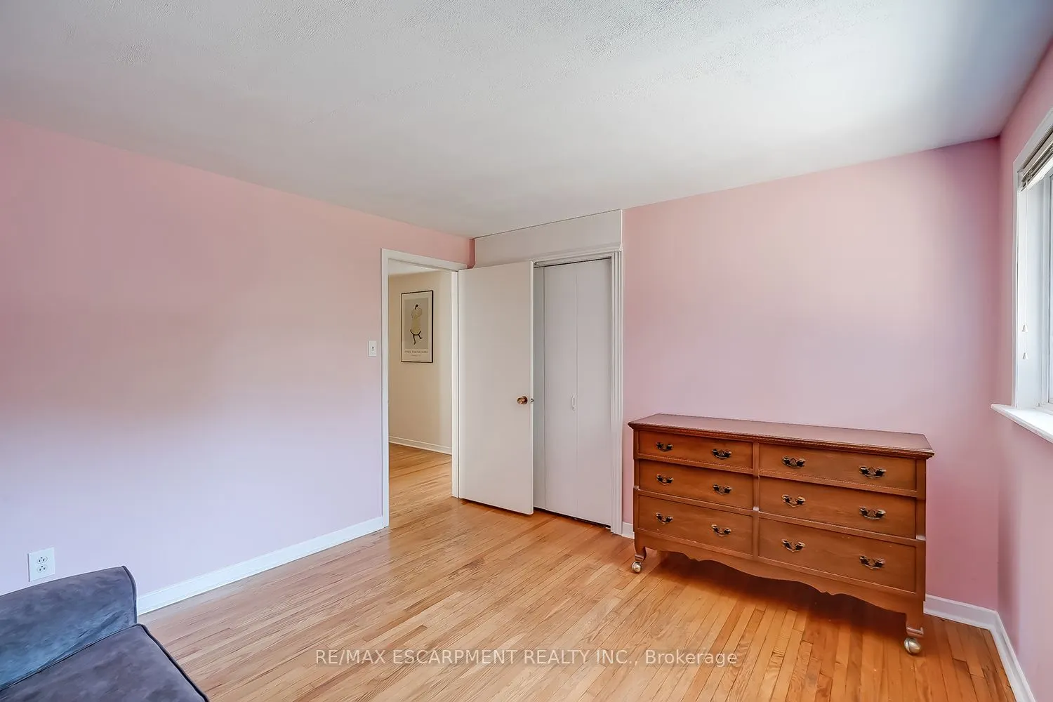 652 Ardleigh Crescent