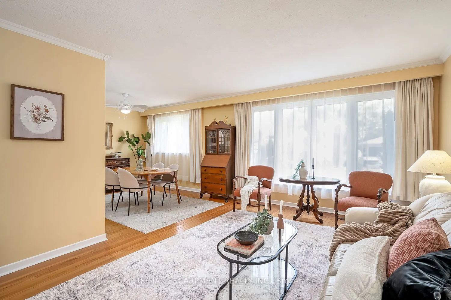 652 Ardleigh Crescent