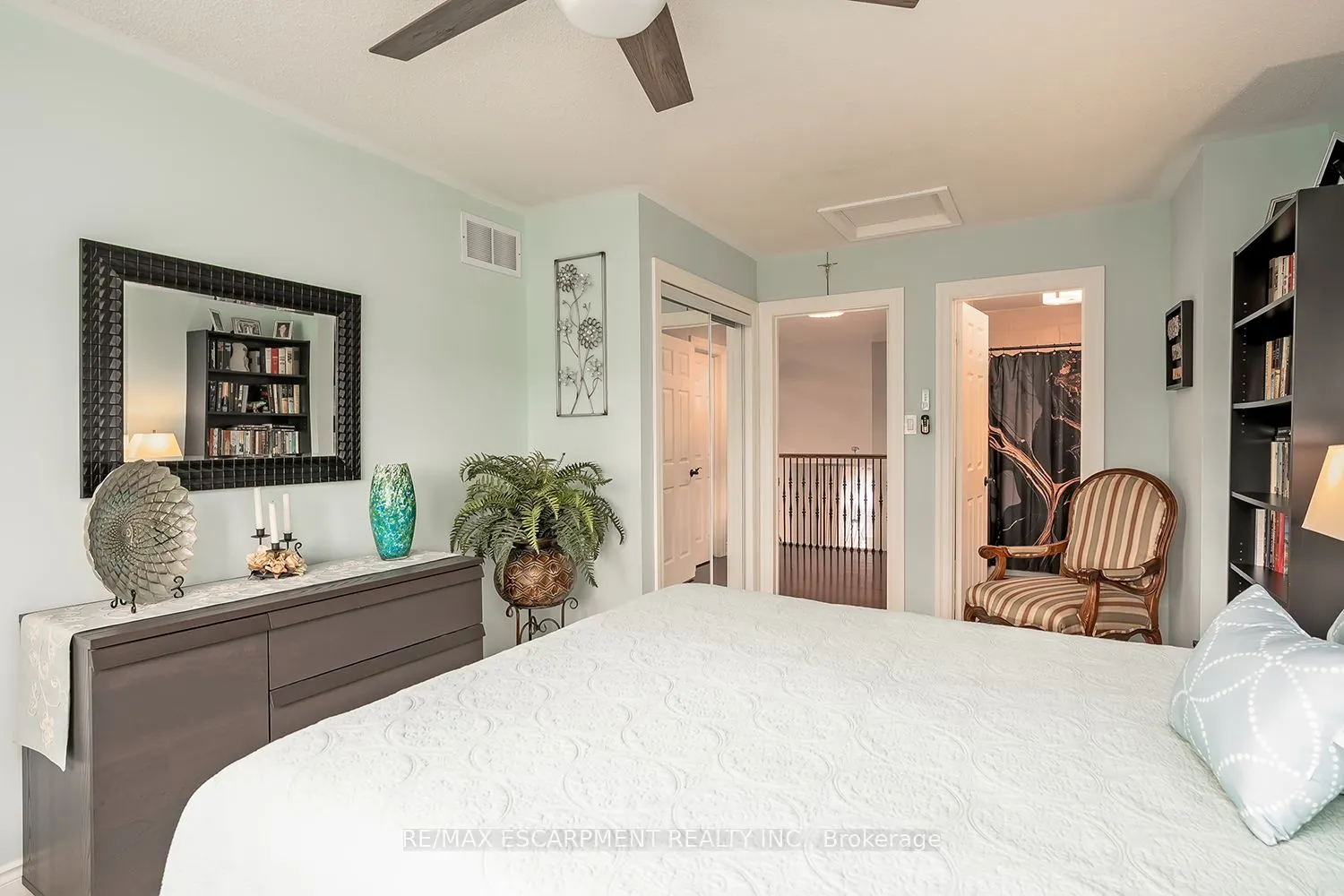 4304 Taywood Drive, #3