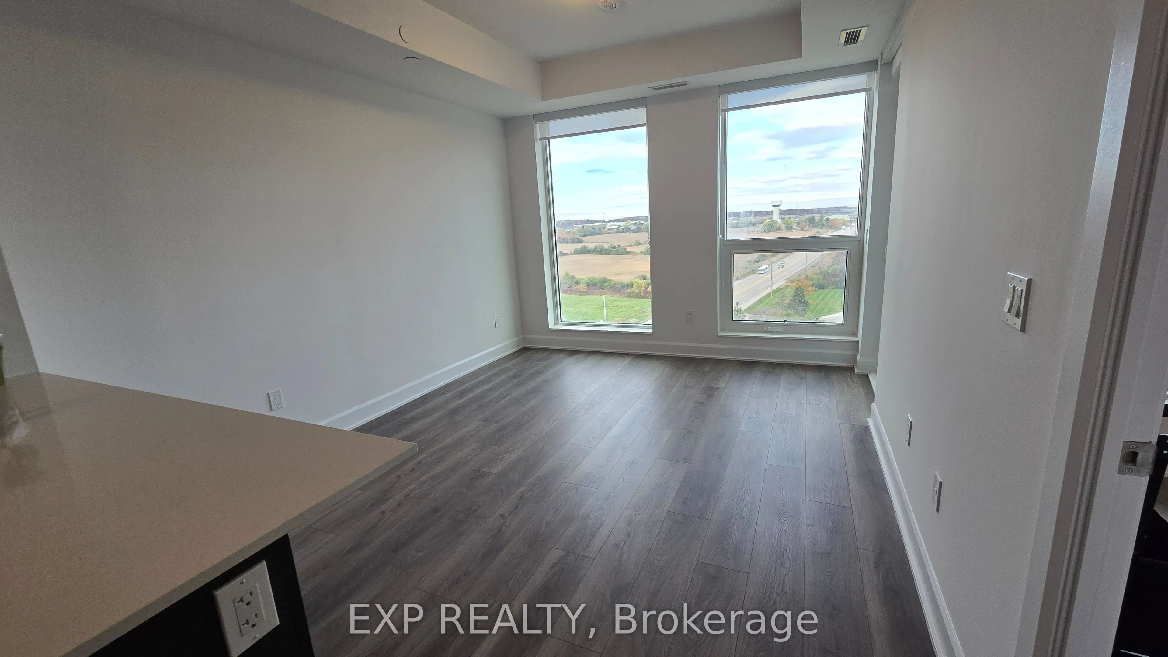 3240 William Colston Avenue, #1112