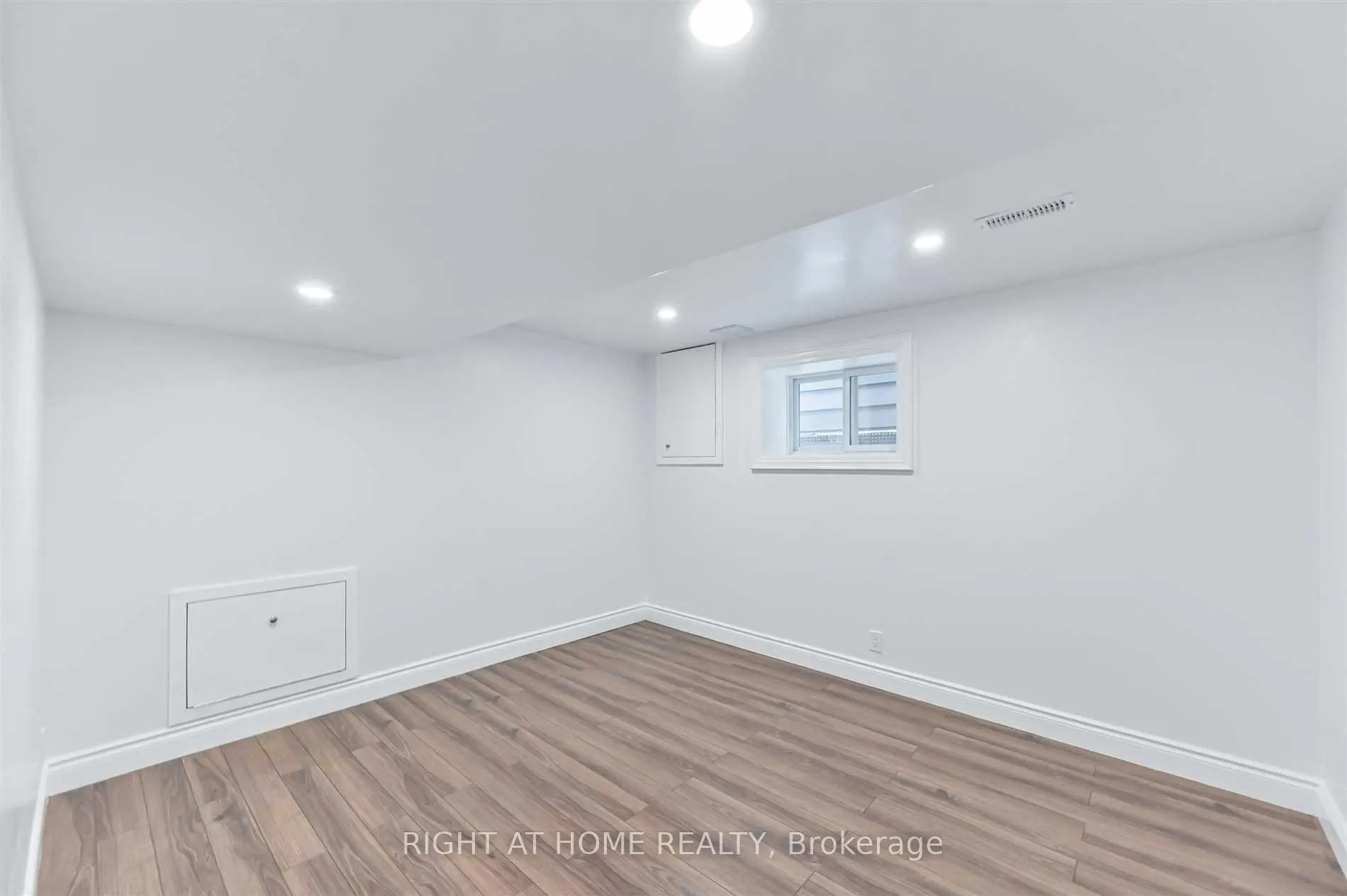 518 Silverthorn Avenue, #LOWER