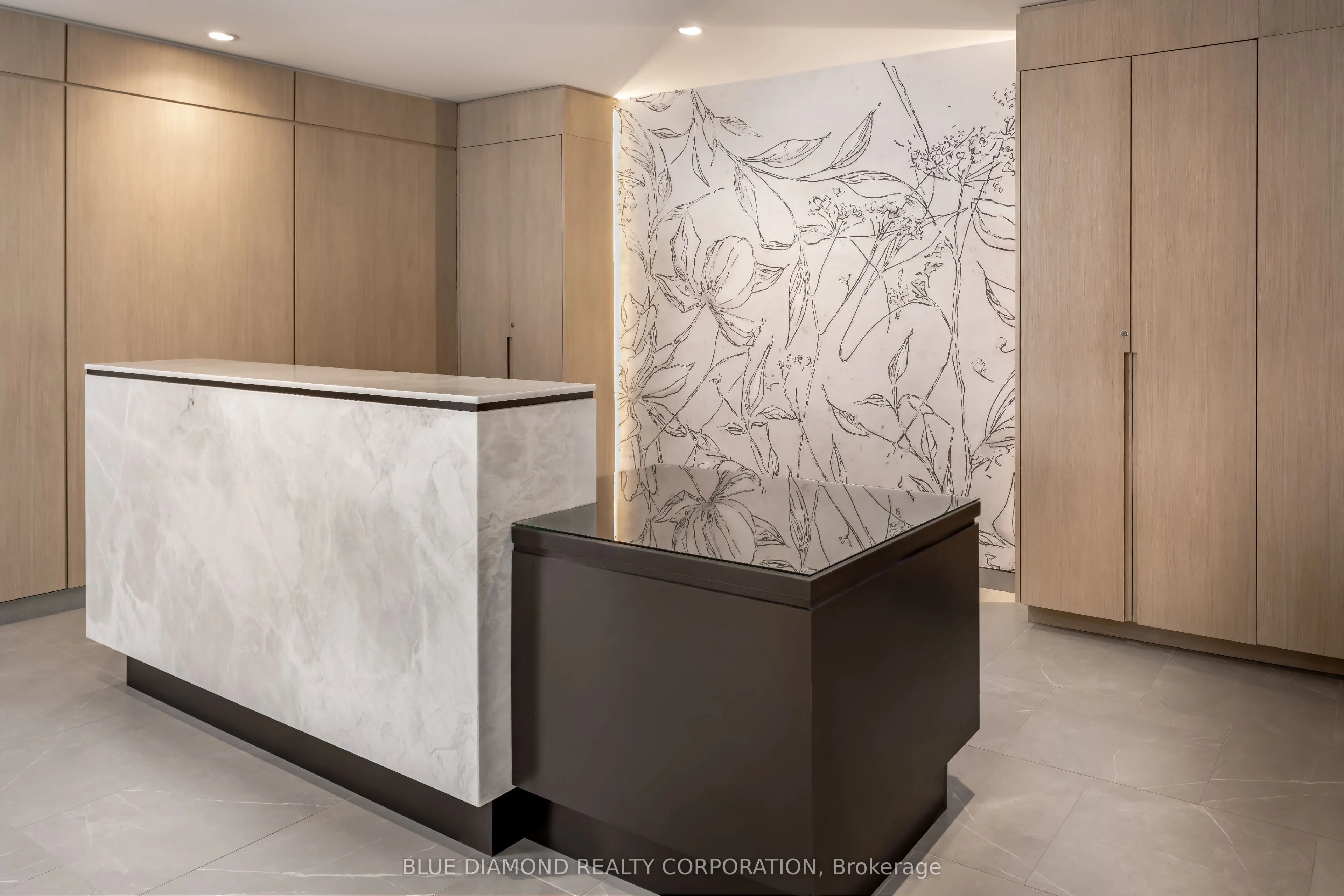 225 VETERANS Drive, #704