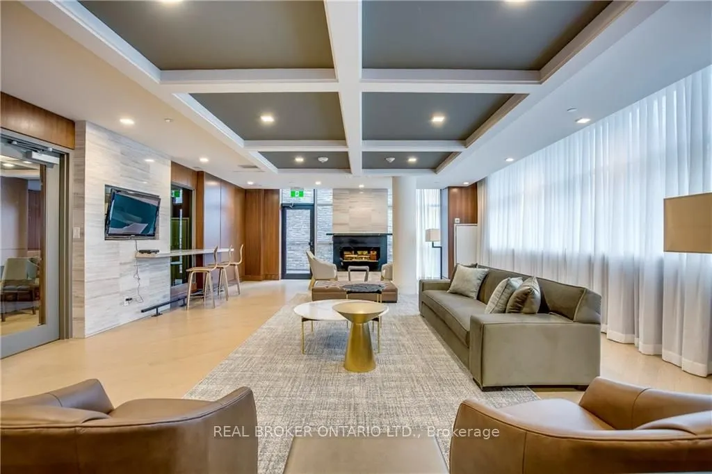 1575 Lakeshore Road, #161