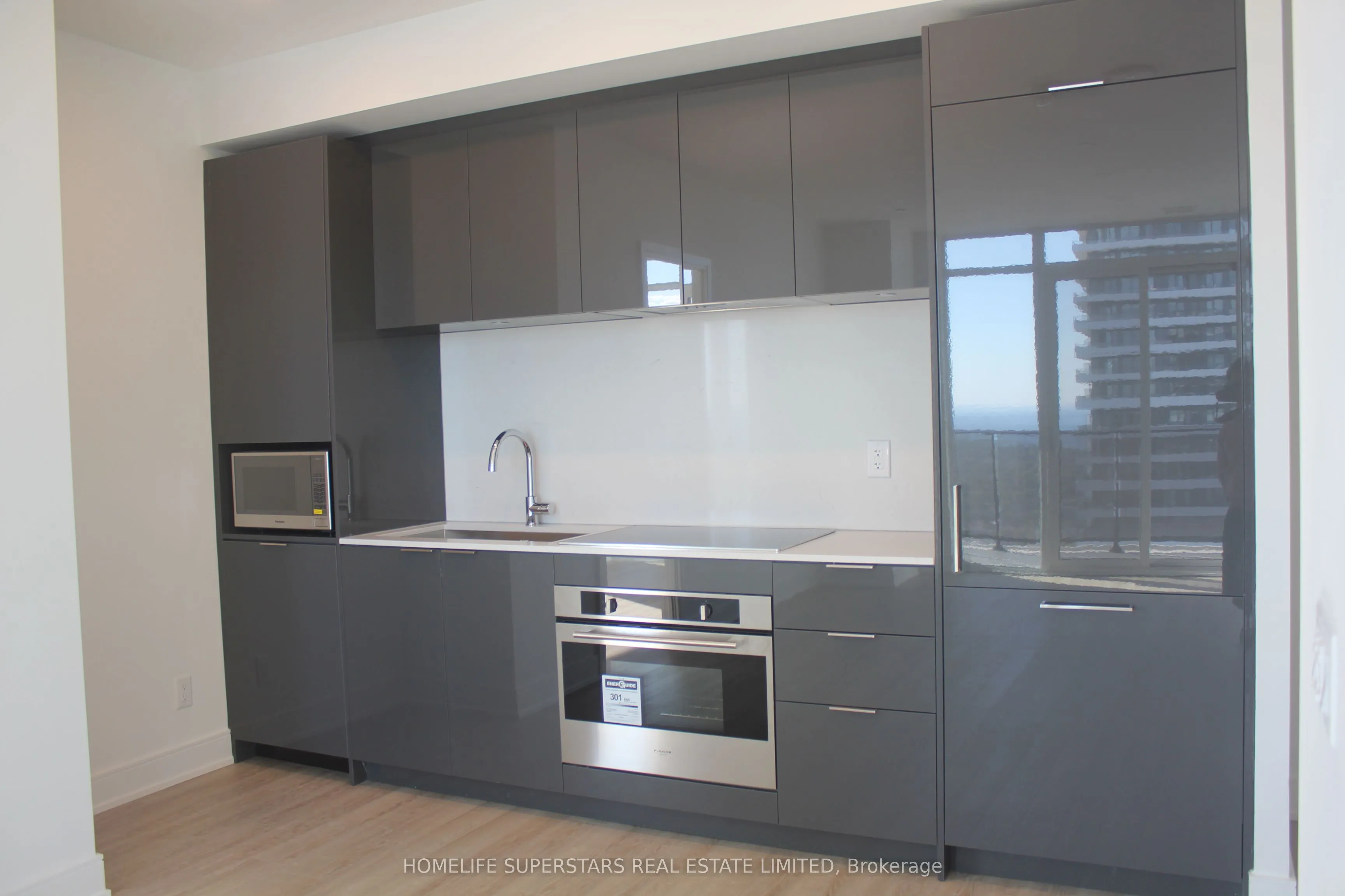 70 Annie Craig Drive, #5407