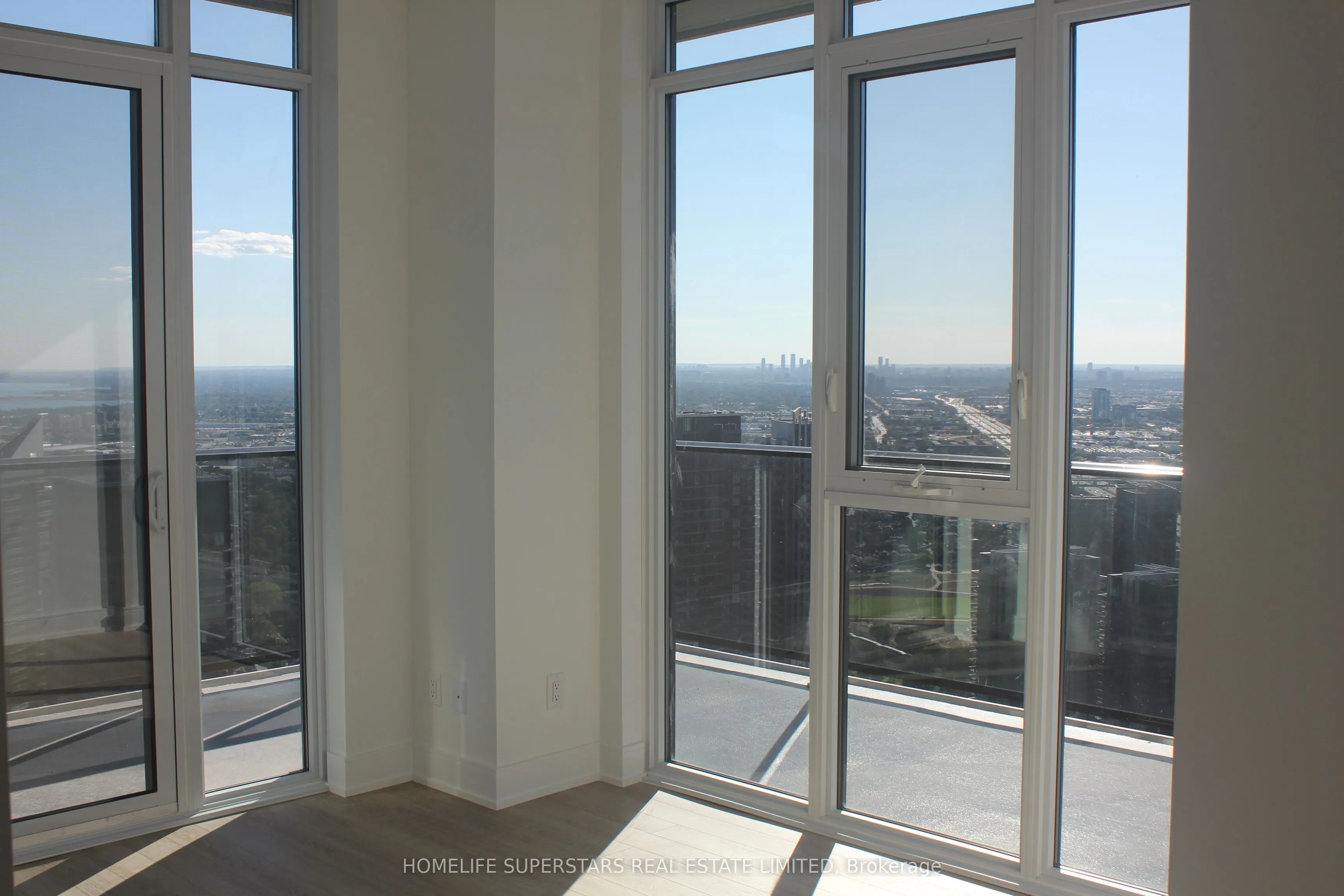 70 Annie Craig Drive, #5407