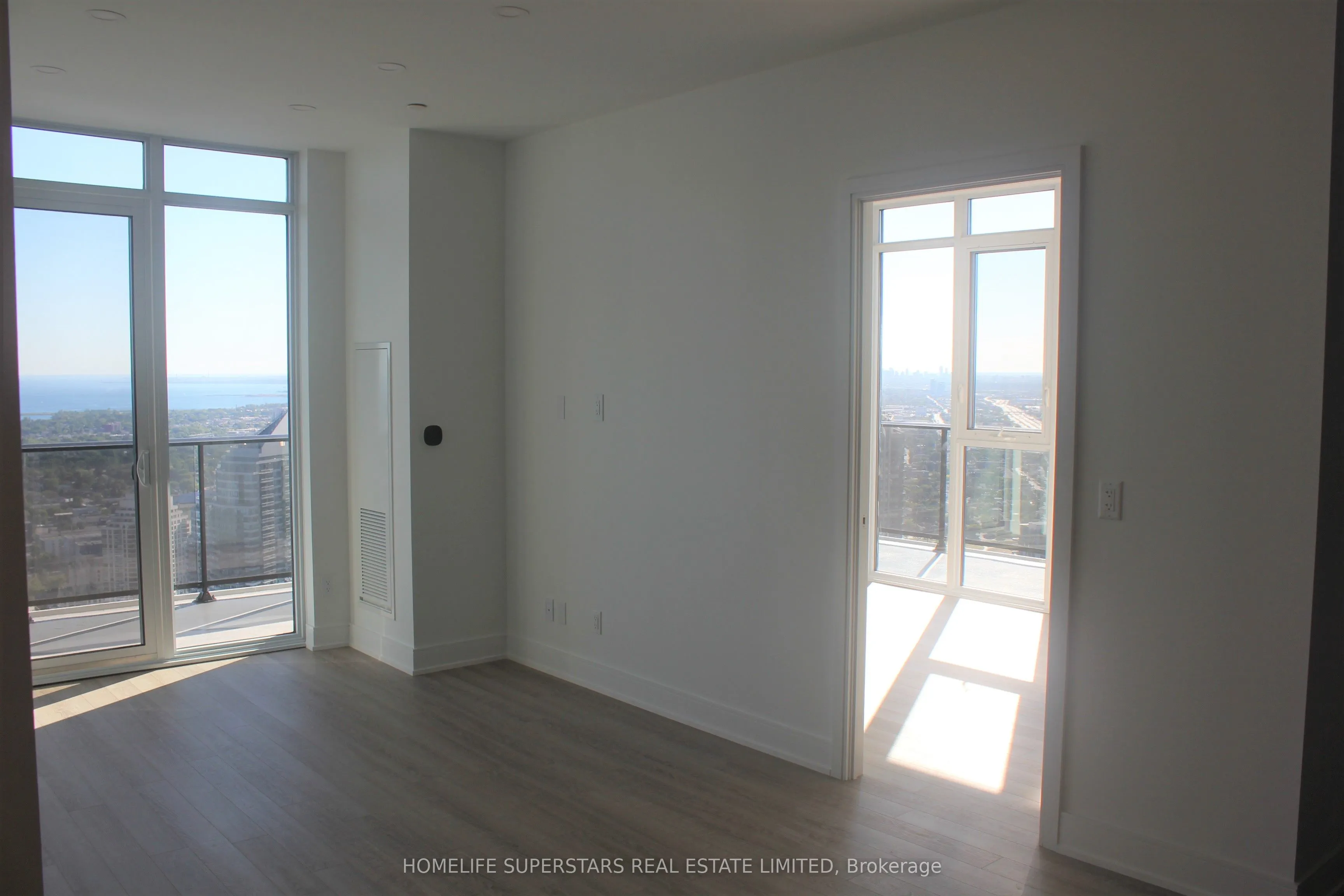 70 Annie Craig Drive, #5407