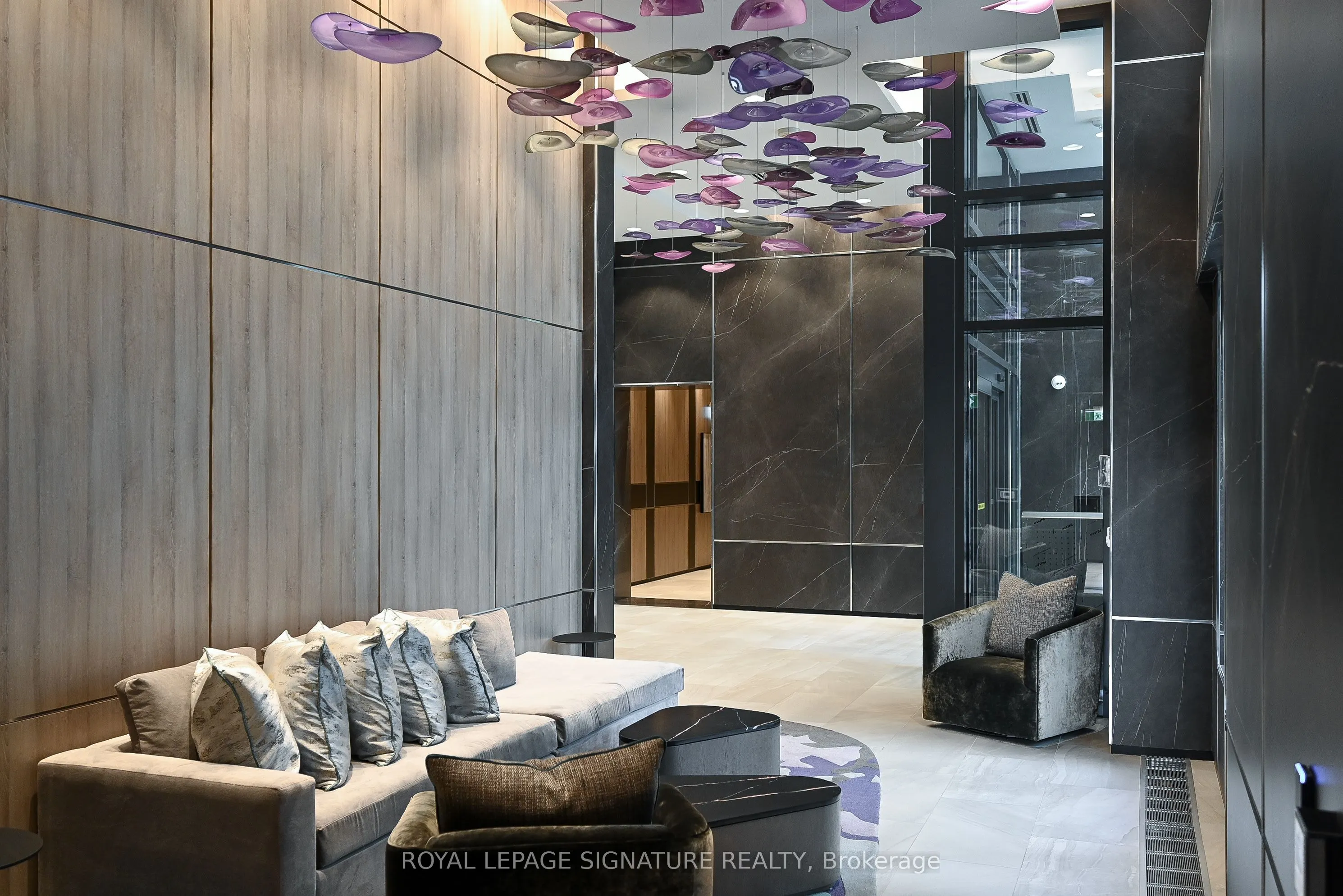 5 Mabelle Avenue, #2032