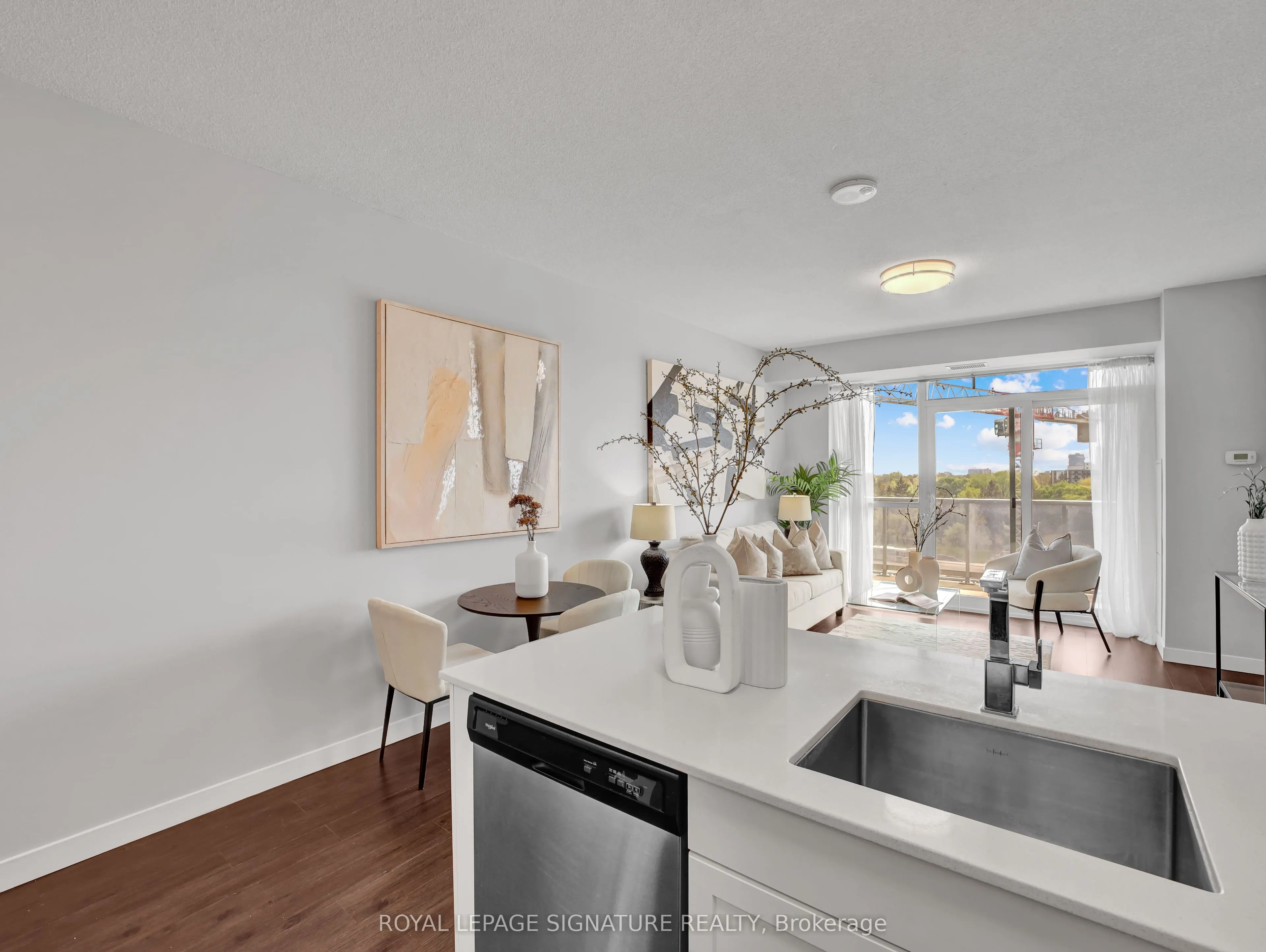 2081 Fairview Street, #610