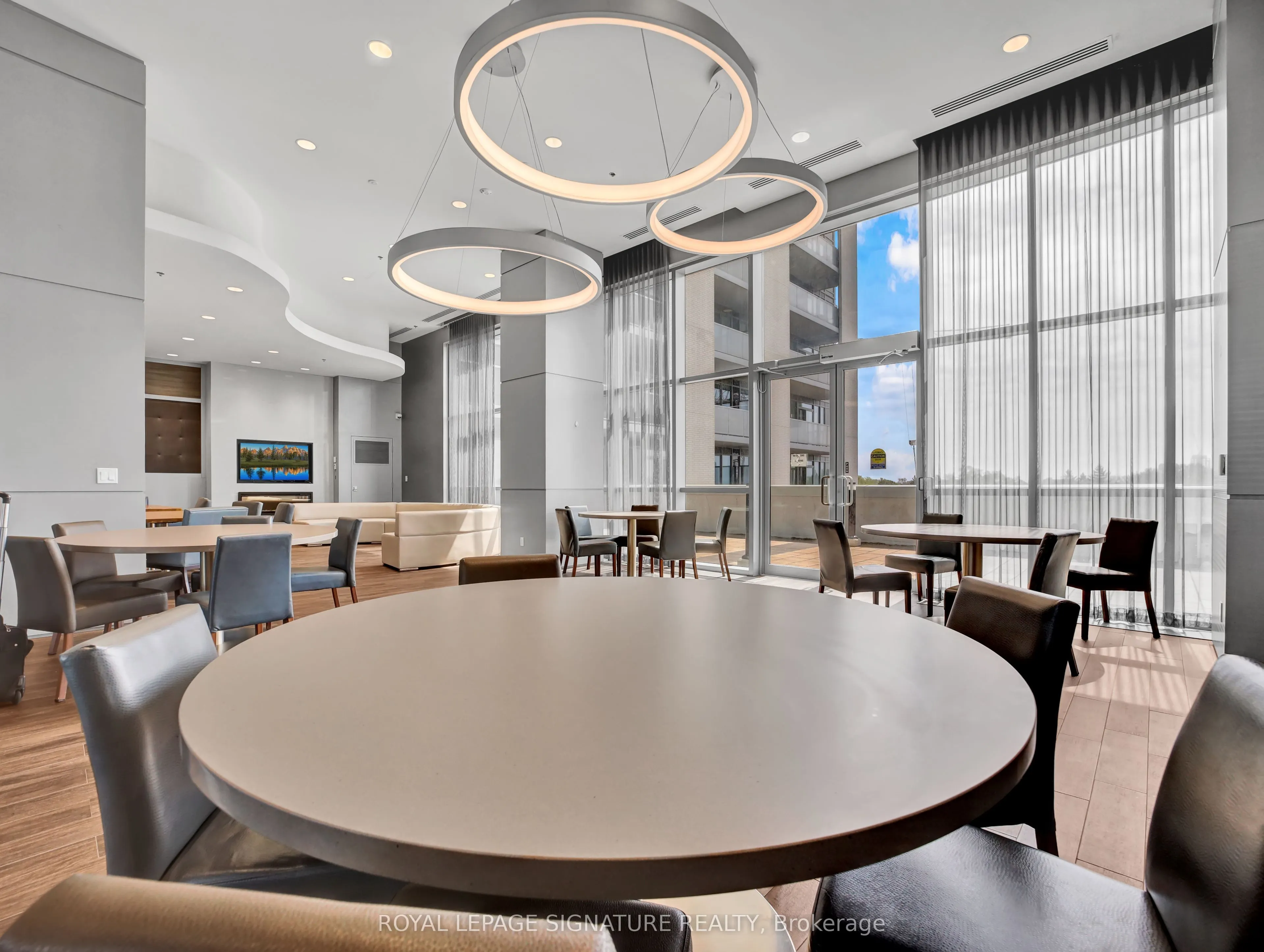 2081 Fairview Street, #610