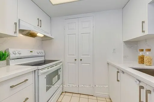 265 Enfield Place, #1008