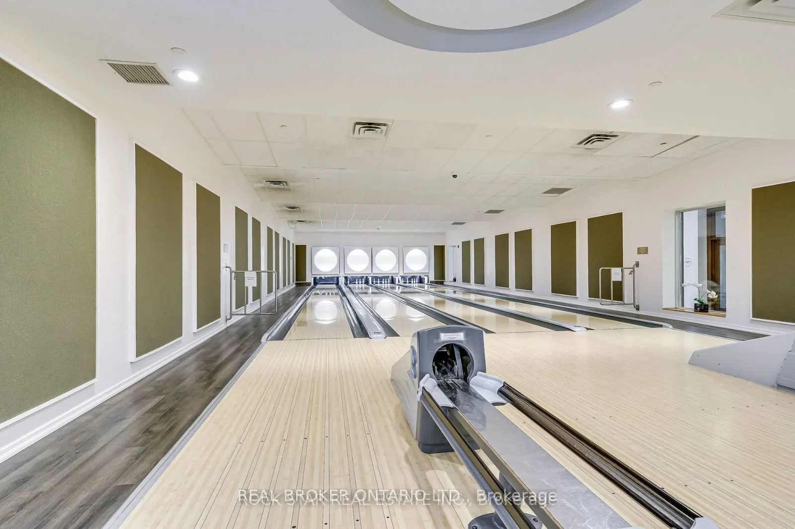 3880 Duke Of York Boulevard, #2803