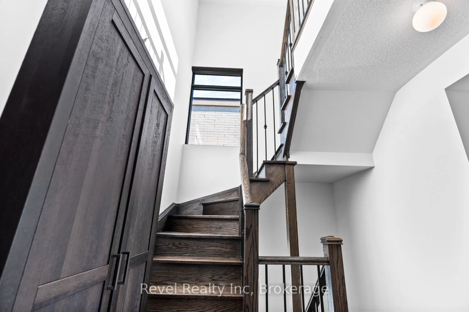 138 Widdicombe Hill Boulevard, #702