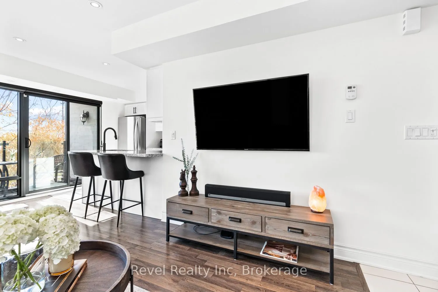 138 Widdicombe Hill Boulevard, #702