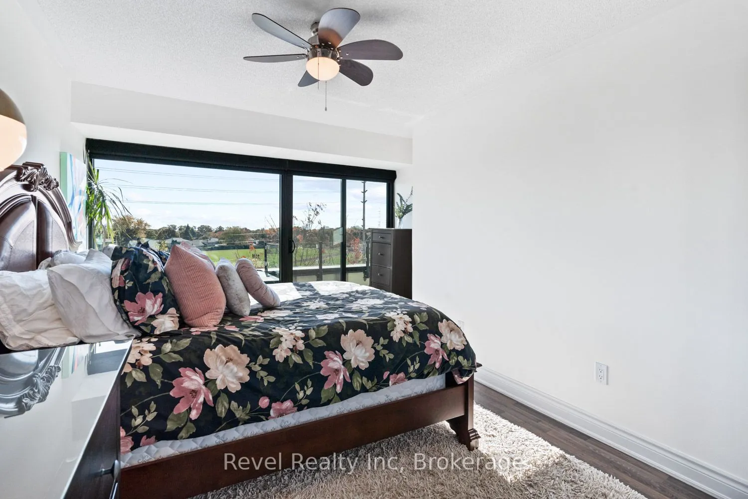 138 Widdicombe Hill Boulevard, #702